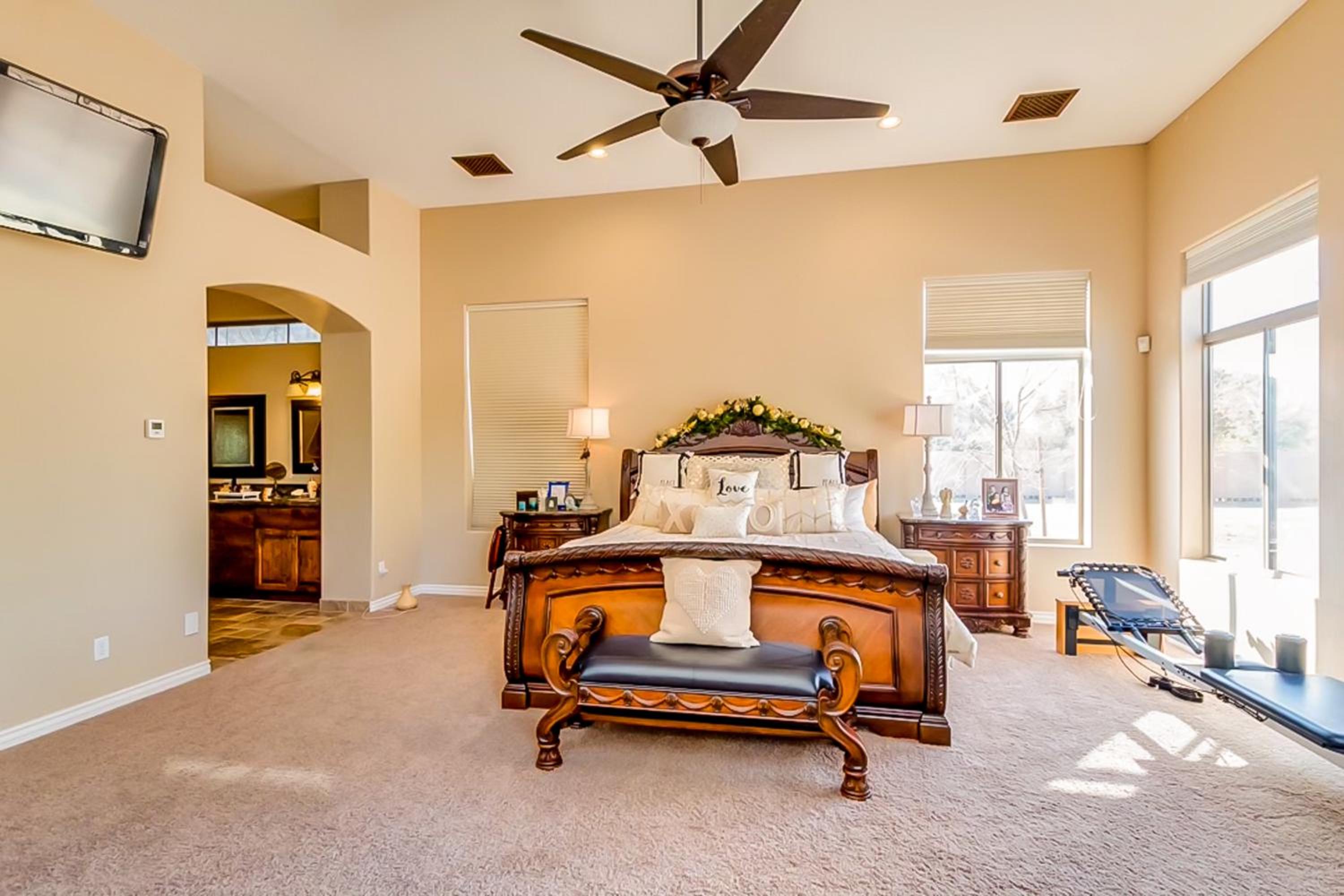 Saltwater Pool and Fire Pit Luxe Queen Creek Oasis!
