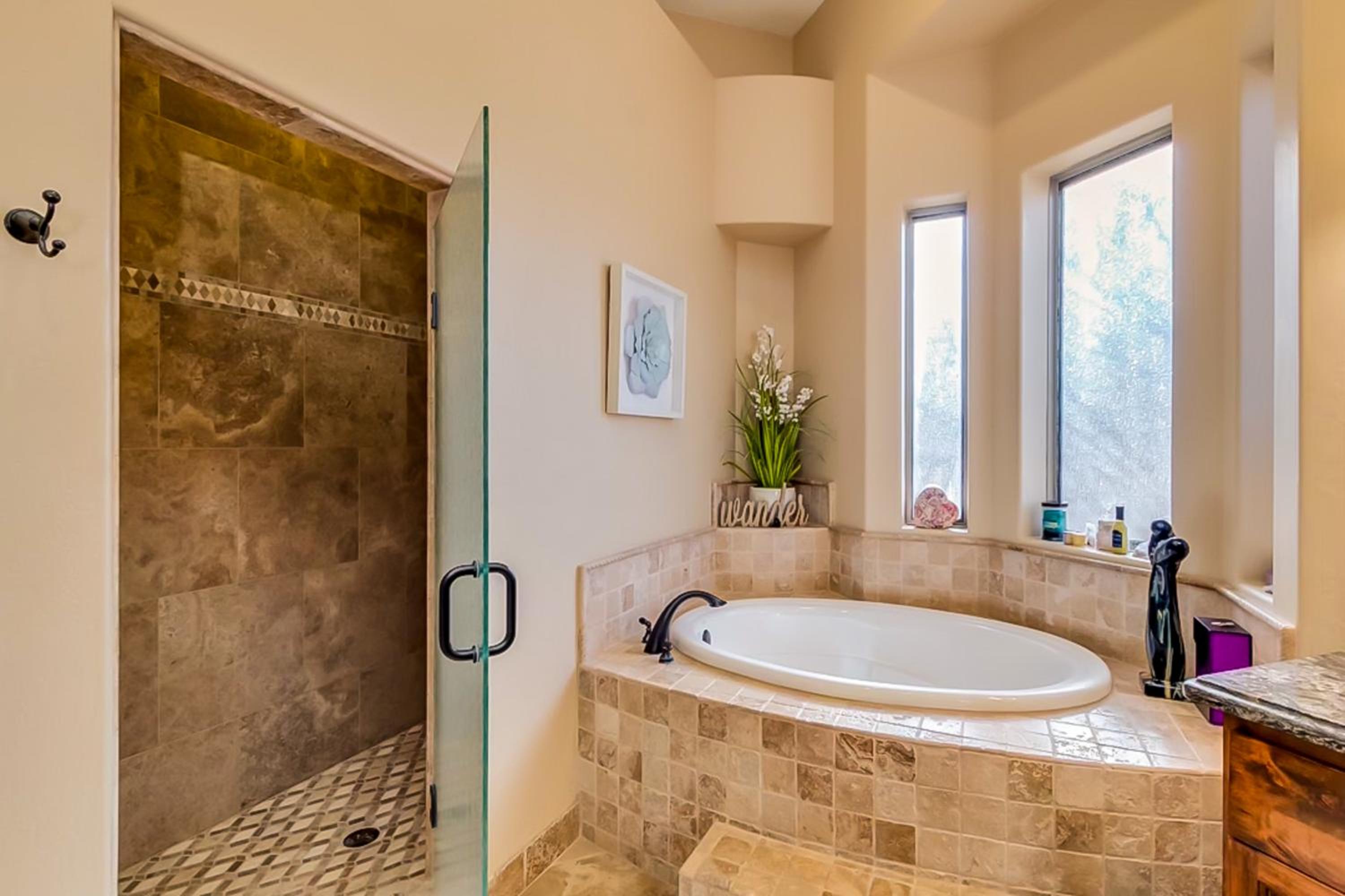 Saltwater Pool and Fire Pit Luxe Queen Creek Oasis!