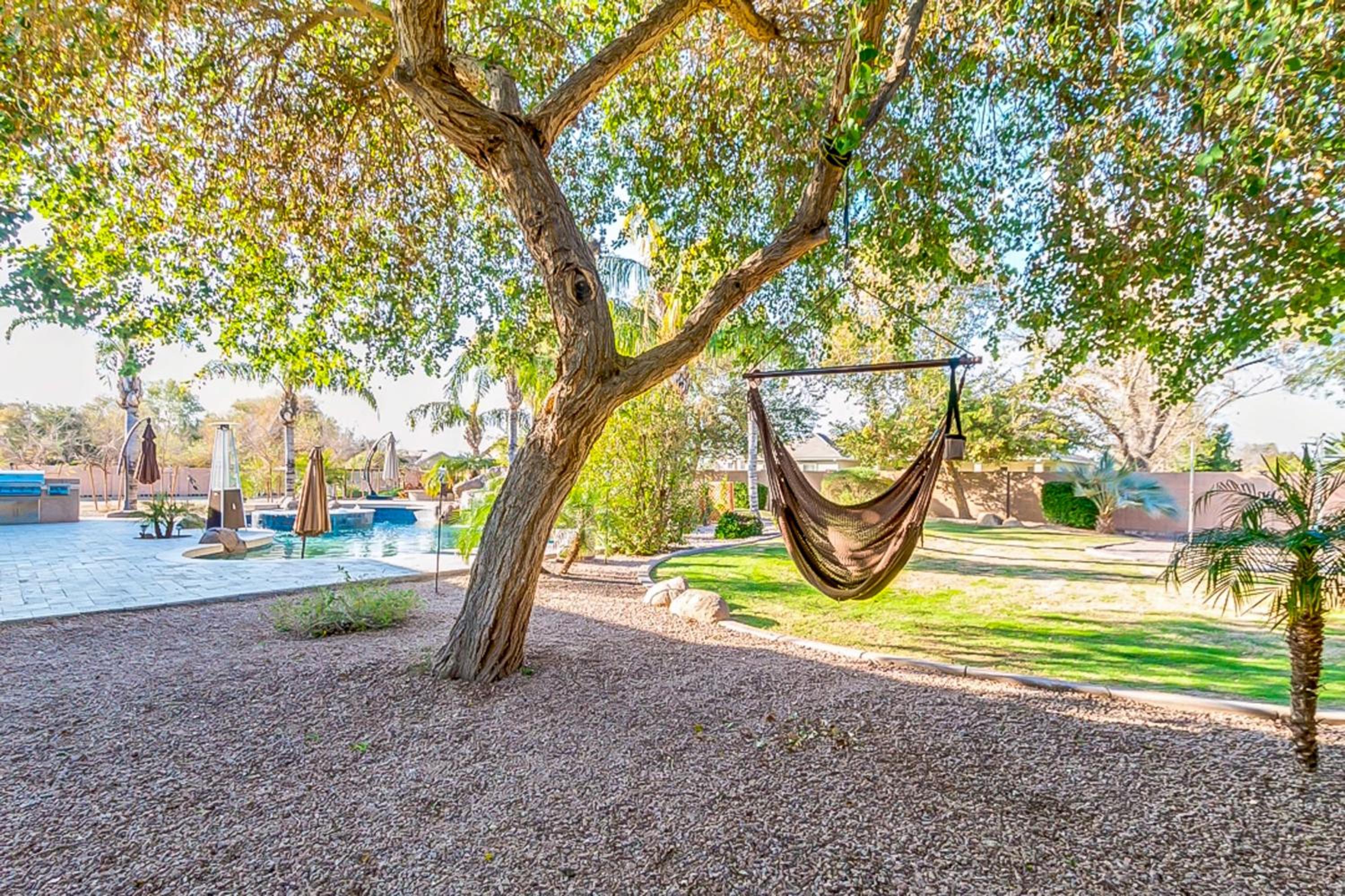 Saltwater Pool and Fire Pit Luxe Queen Creek Oasis!