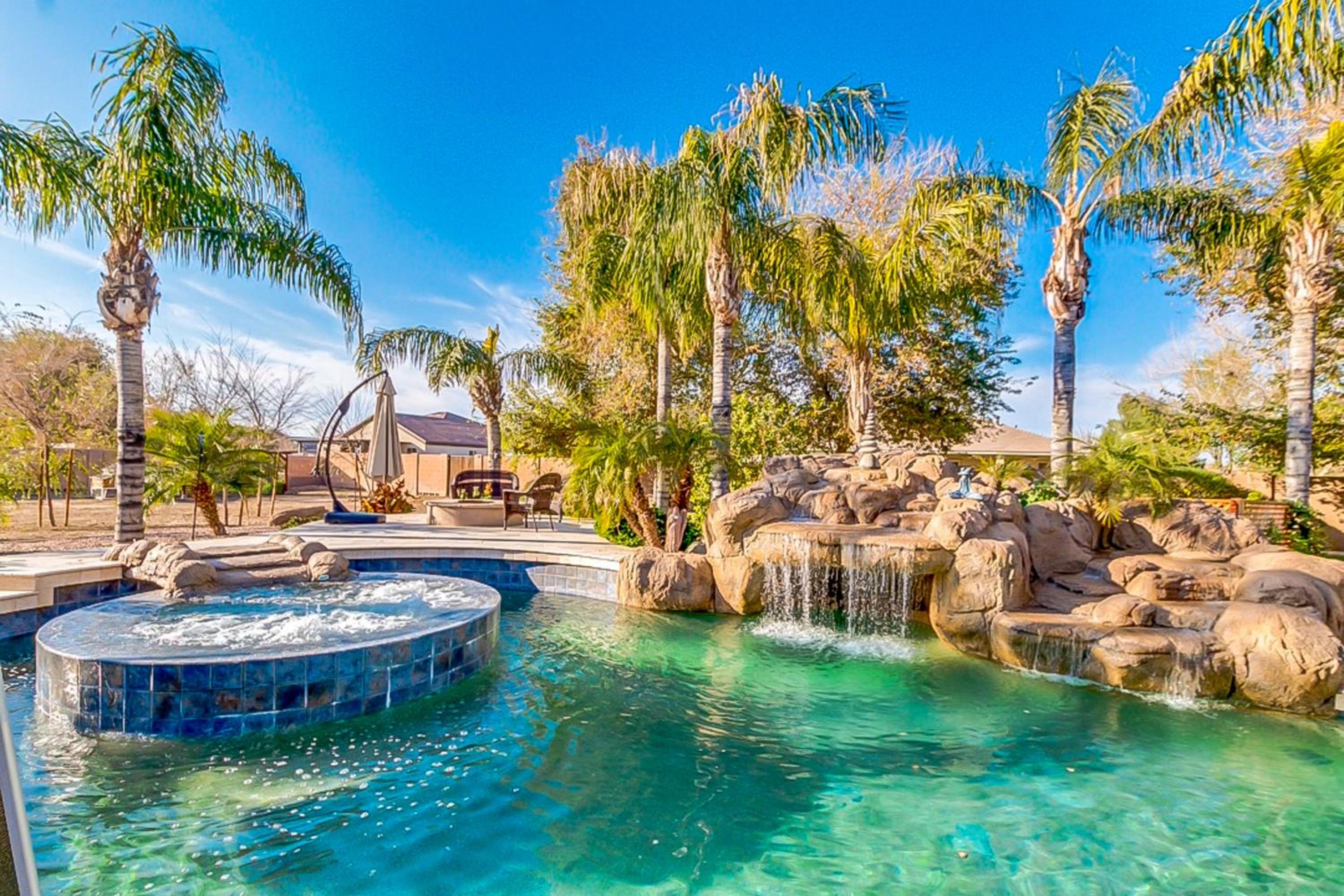 Saltwater Pool and Fire Pit Luxe Queen Creek Oasis!