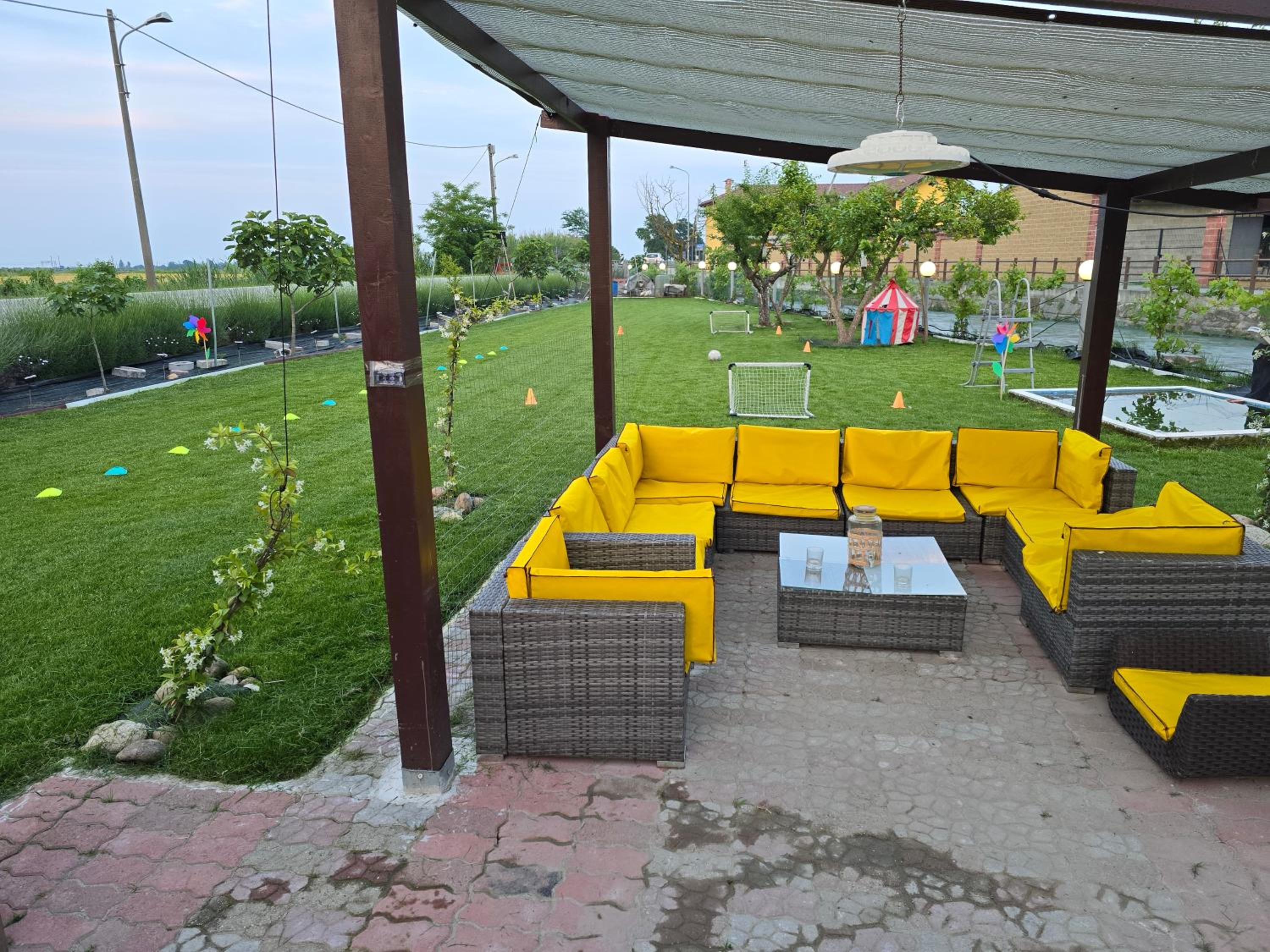 lounge