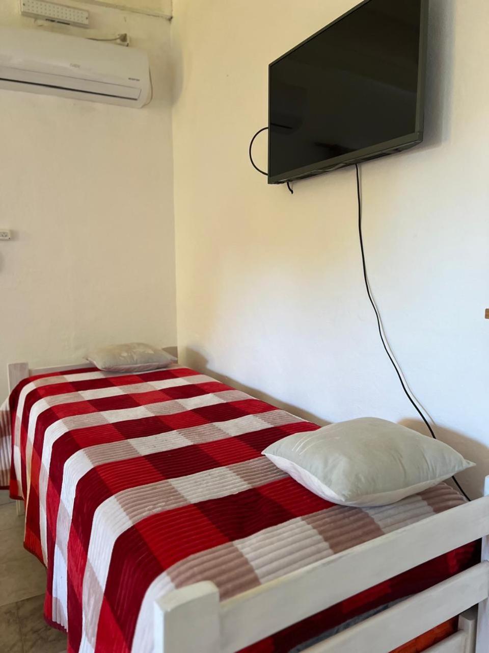 Los Abuelos Hotel & Alojamiento 2