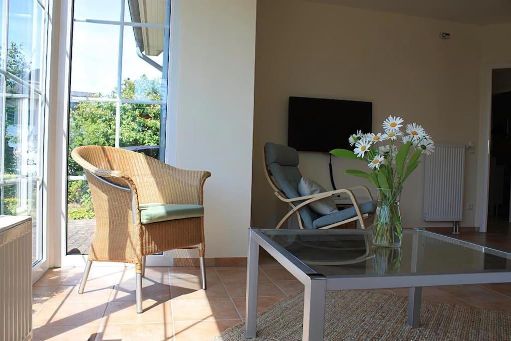 Ferienhaus Sandregenpfeifer mit Kamin, großem Garten & nahe Ostsee