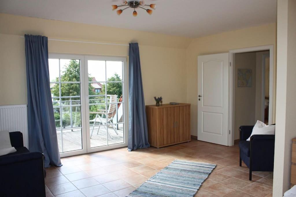 Ferienhaus Sandregenpfeifer mit Kamin, großem Garten & nahe Ostsee