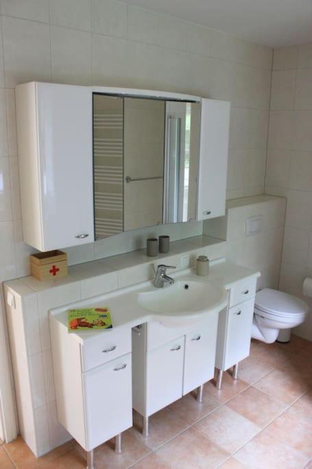 Ferienhaus Sandregenpfeifer mit Kamin, großem Garten & nahe Ostsee