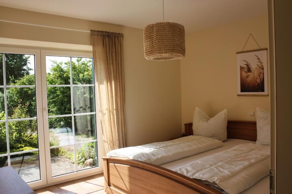 Ferienhaus Sandregenpfeifer mit Kamin, großem Garten & nahe Ostsee
