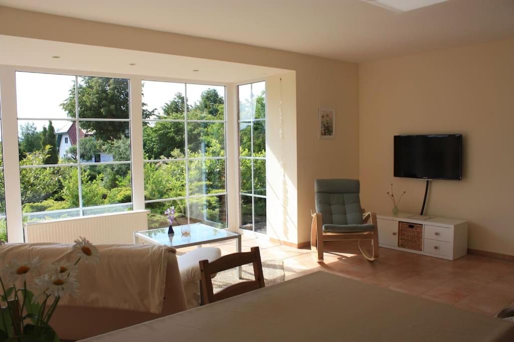 Ferienhaus Sandregenpfeifer mit Kamin, großem Garten & nahe Ostsee