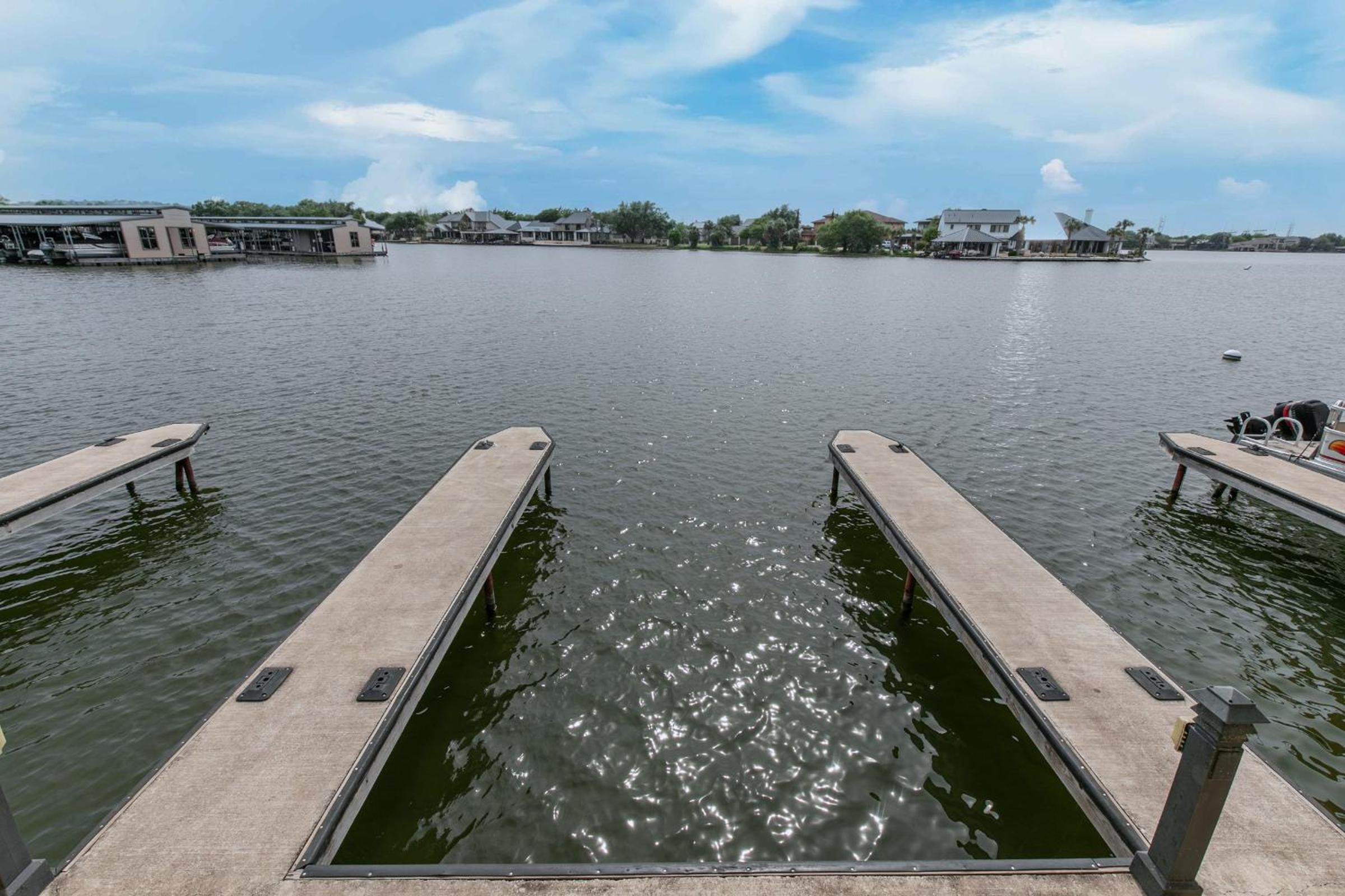 Cape Terrace Waterfront Oasis