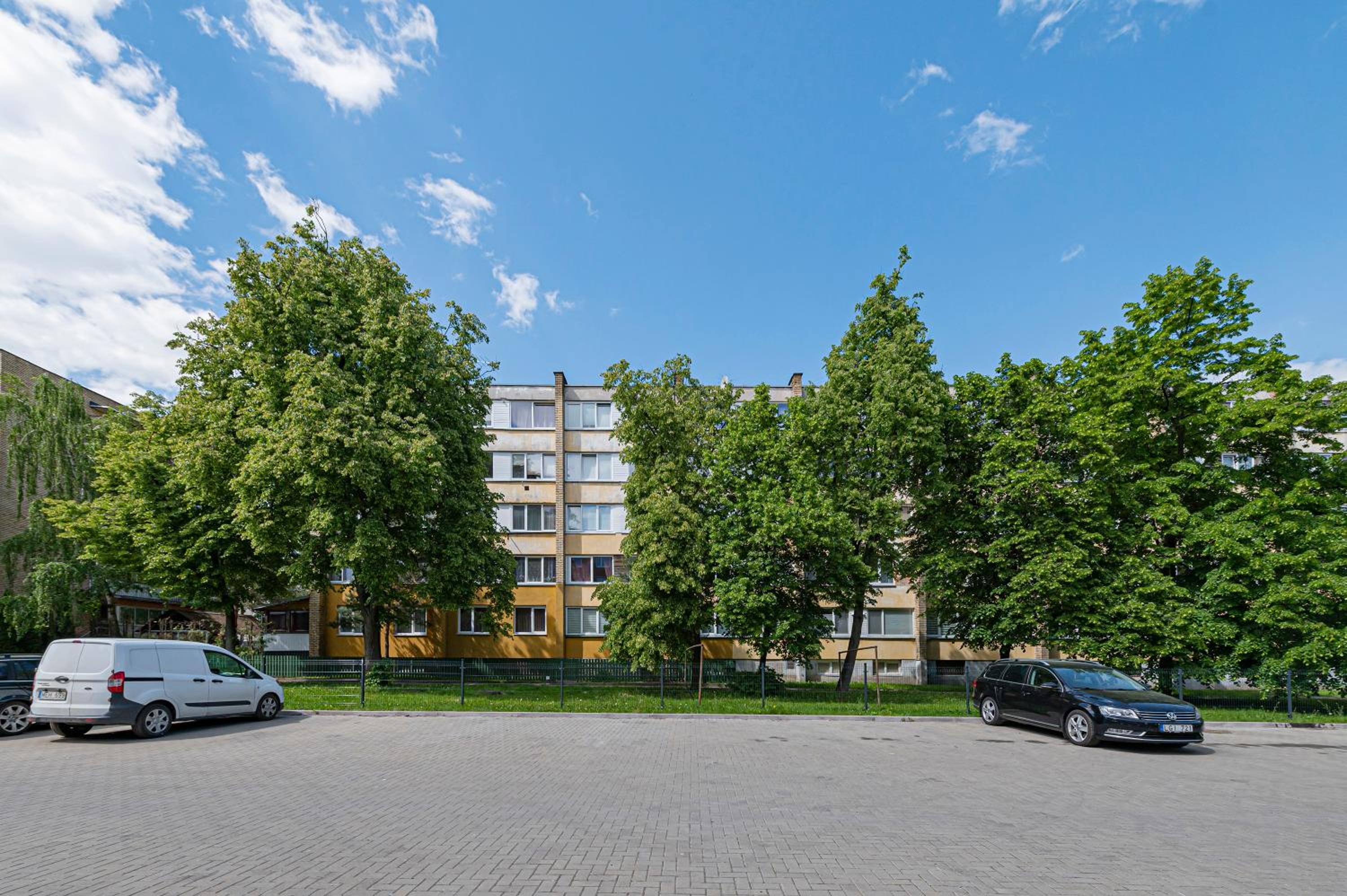 Partizanų studio apartment #3 by Polo Apartments view 3