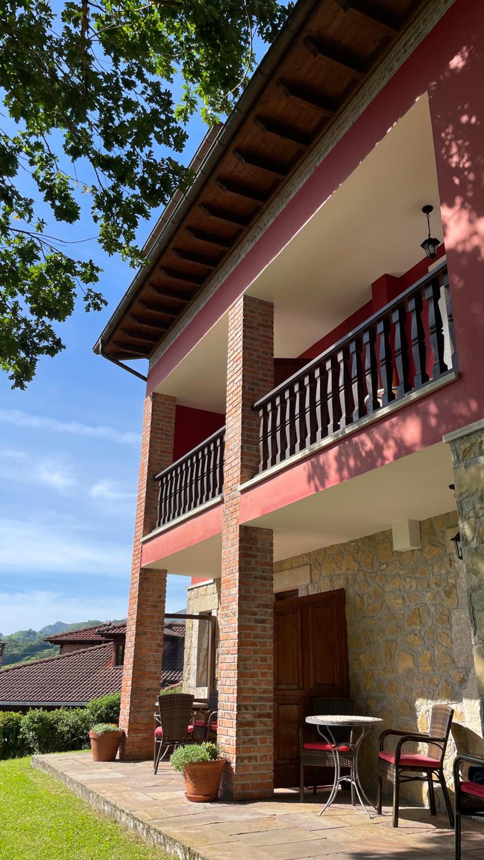 Apartamentos El Picoretu view 2