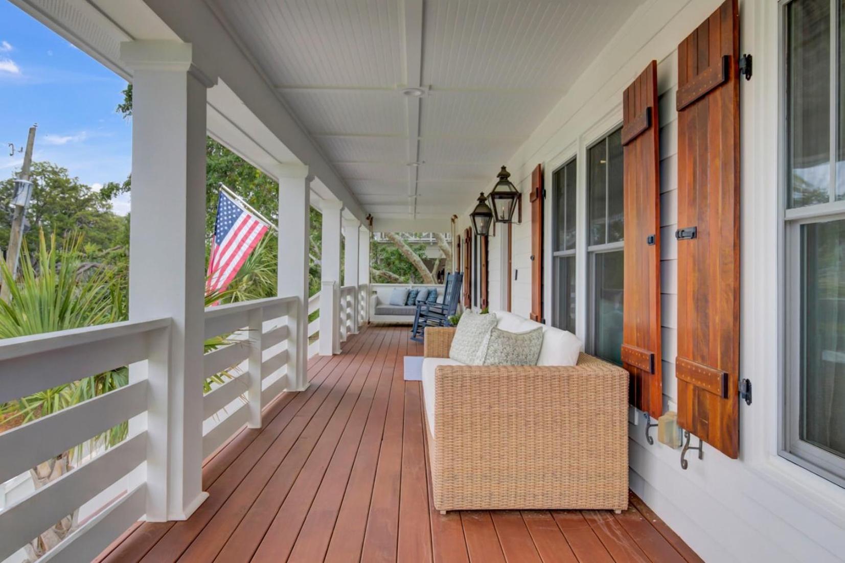 Be a Sullivans Local 1307 Cove Avenue by AvantStay Pool Outdoor Living