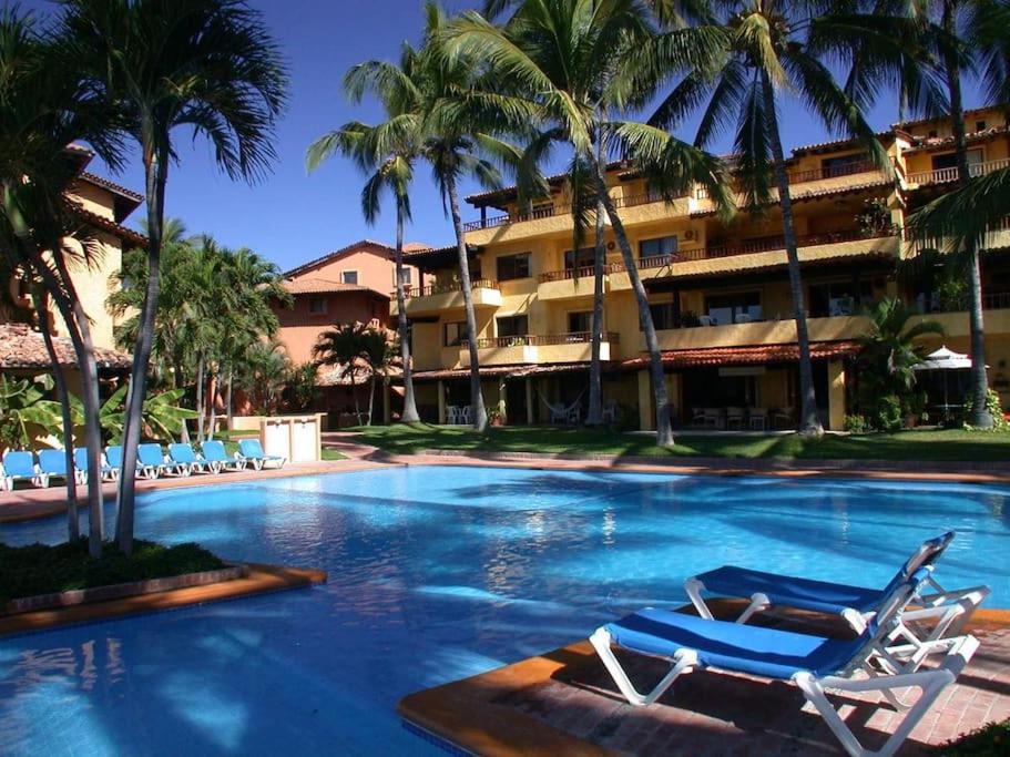 Beach front unit at Condominios Los Tules view 5