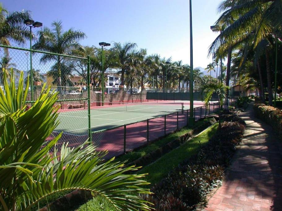 Beach front unit at Condominios Los Tules view 4