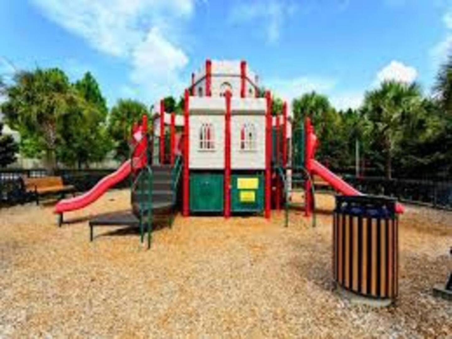 3 Bedroom CondoWater Park Windsor Hills
