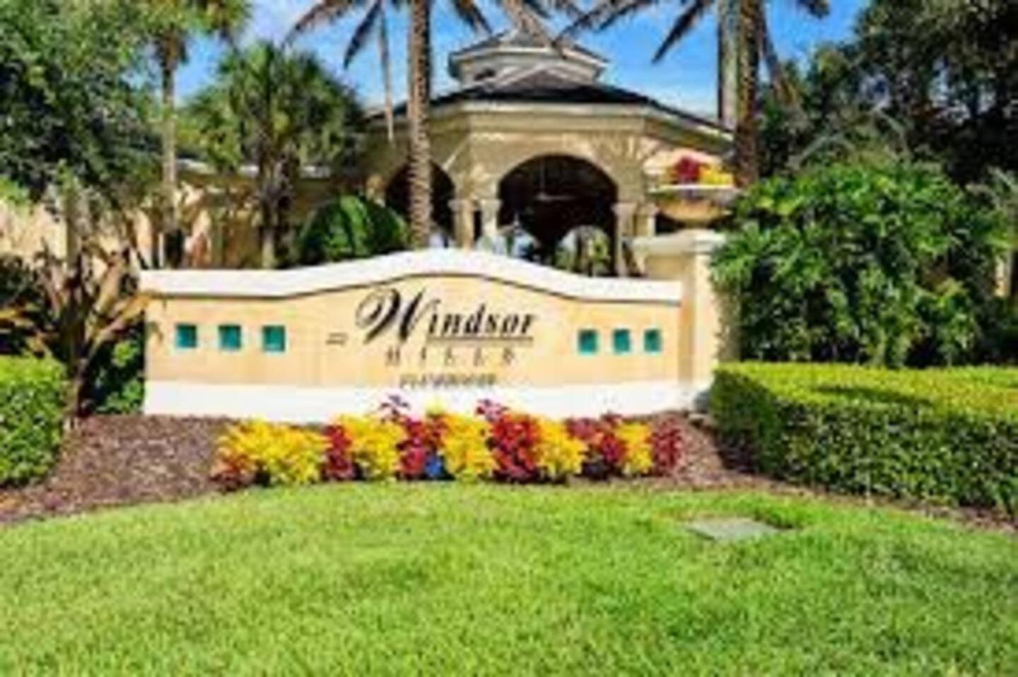 3 Bedroom CondoWater Park Windsor Hills
