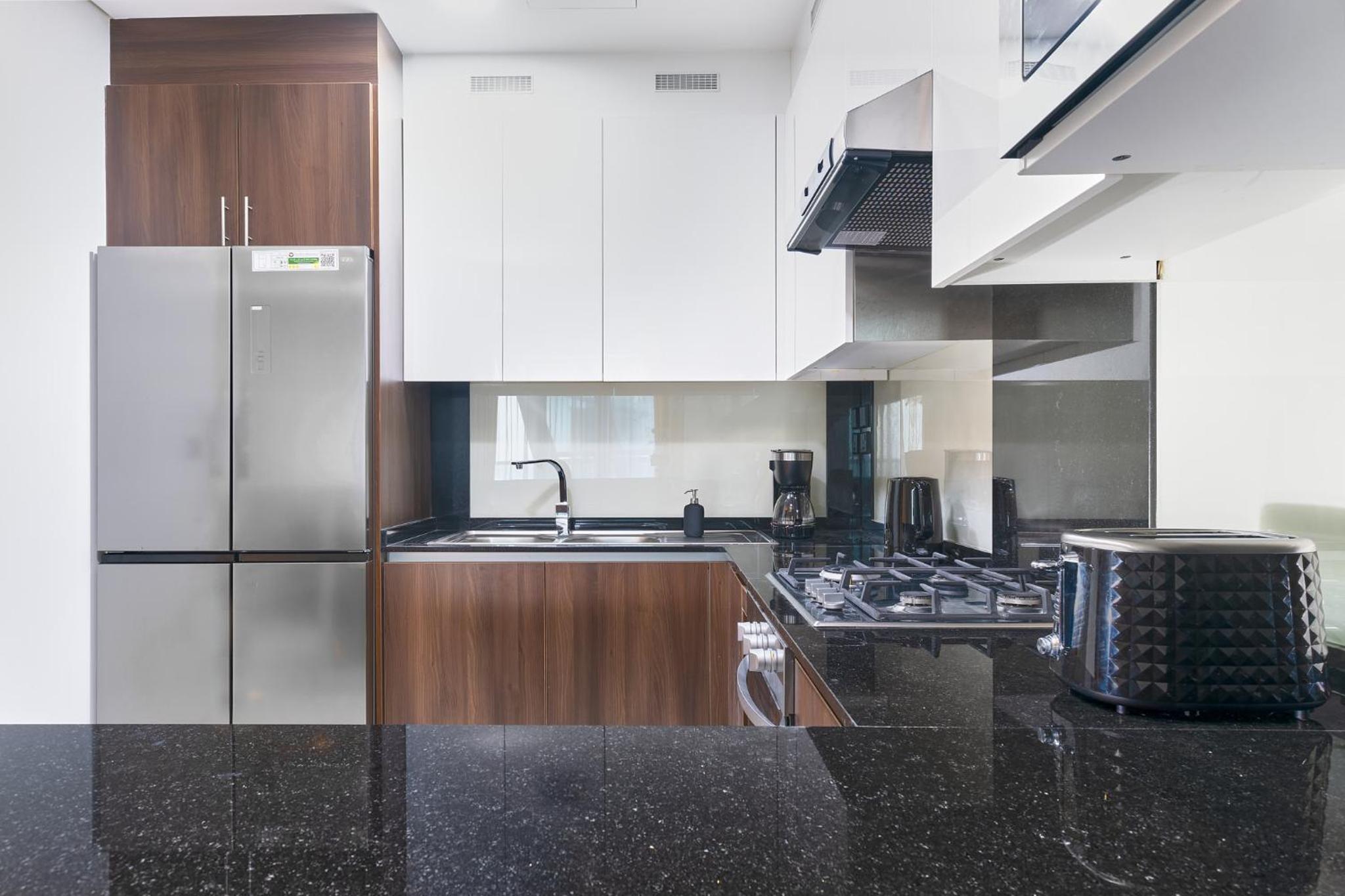 GLOBALSTAY J One Tower Apartments at Pearl of UAE