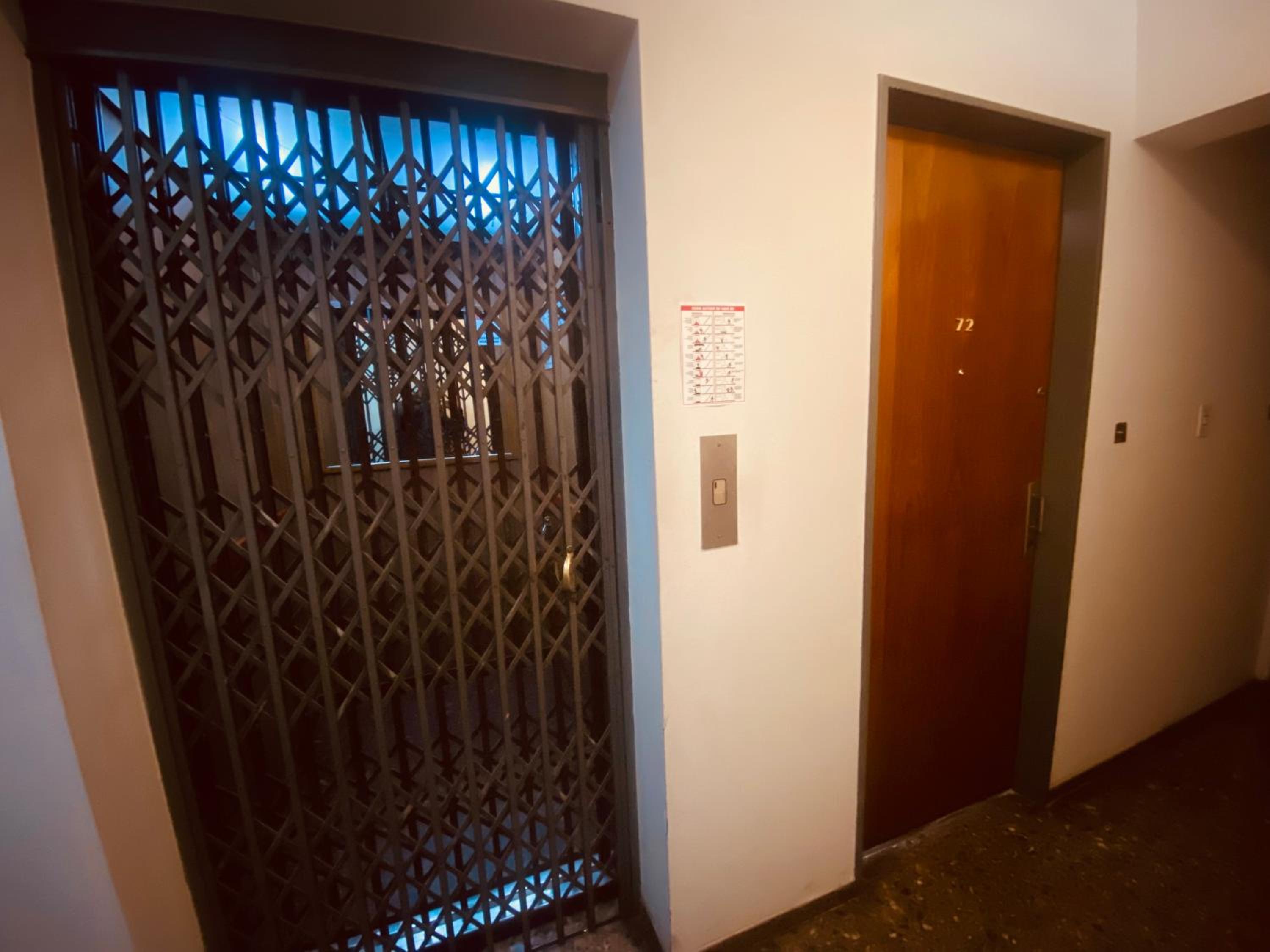 TU CASA EN ESPAÑA Y PEATONAL - COCHERA PRIVADA INCLUIDA - Microcentro