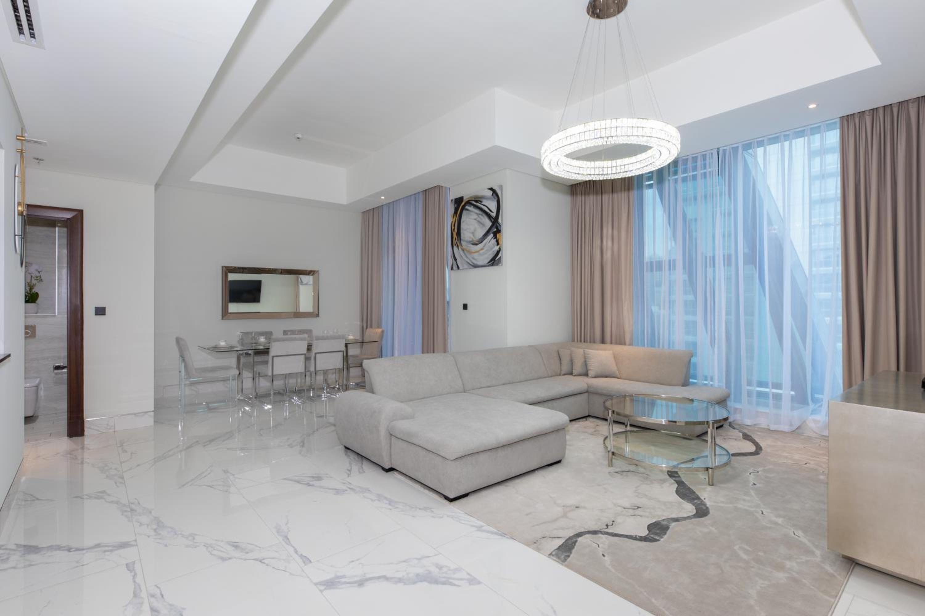 GLOBALSTAY J One Tower Apartments at Pearl of UAE