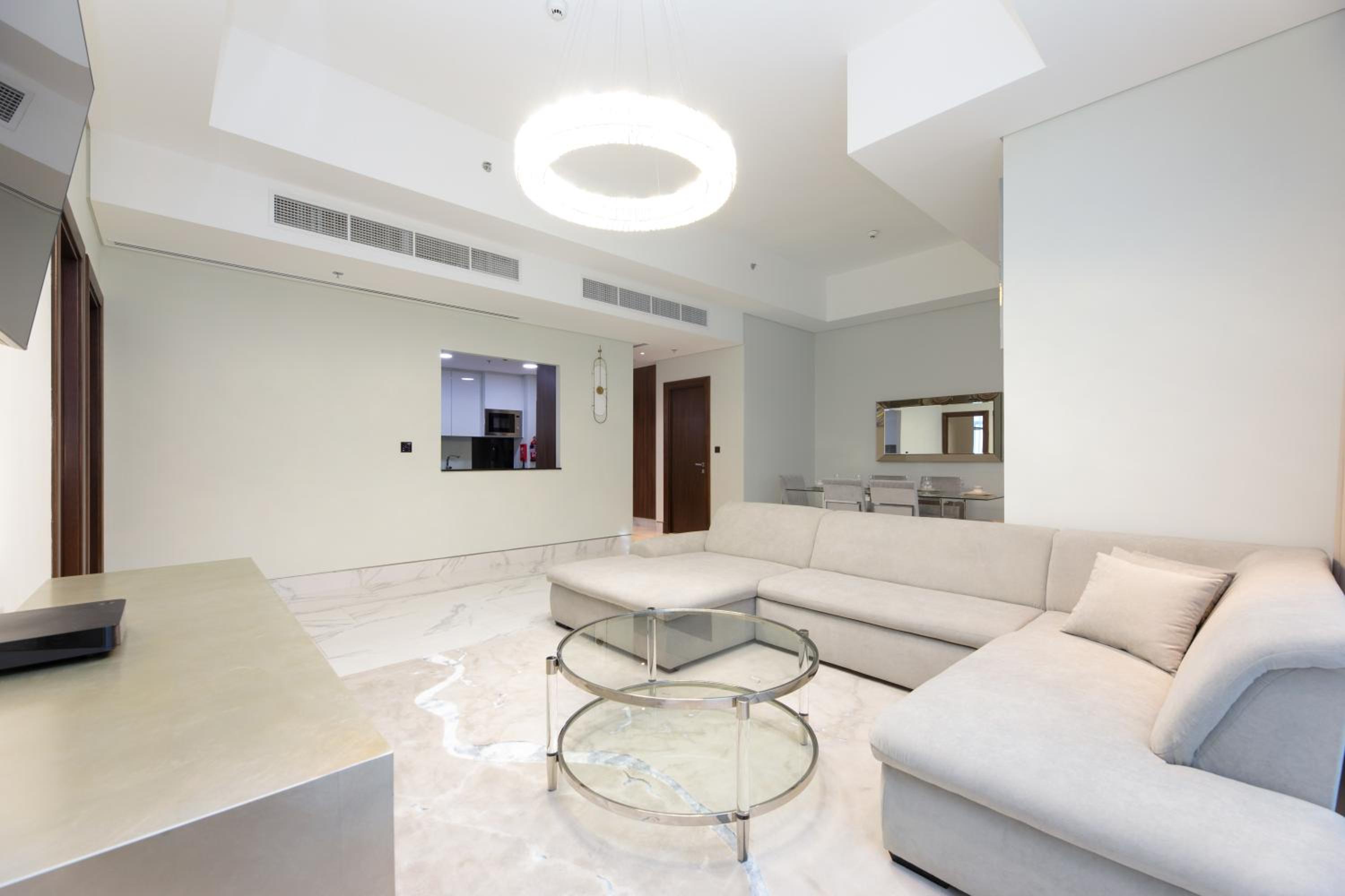 GLOBALSTAY J One Tower Apartments at Pearl of UAE