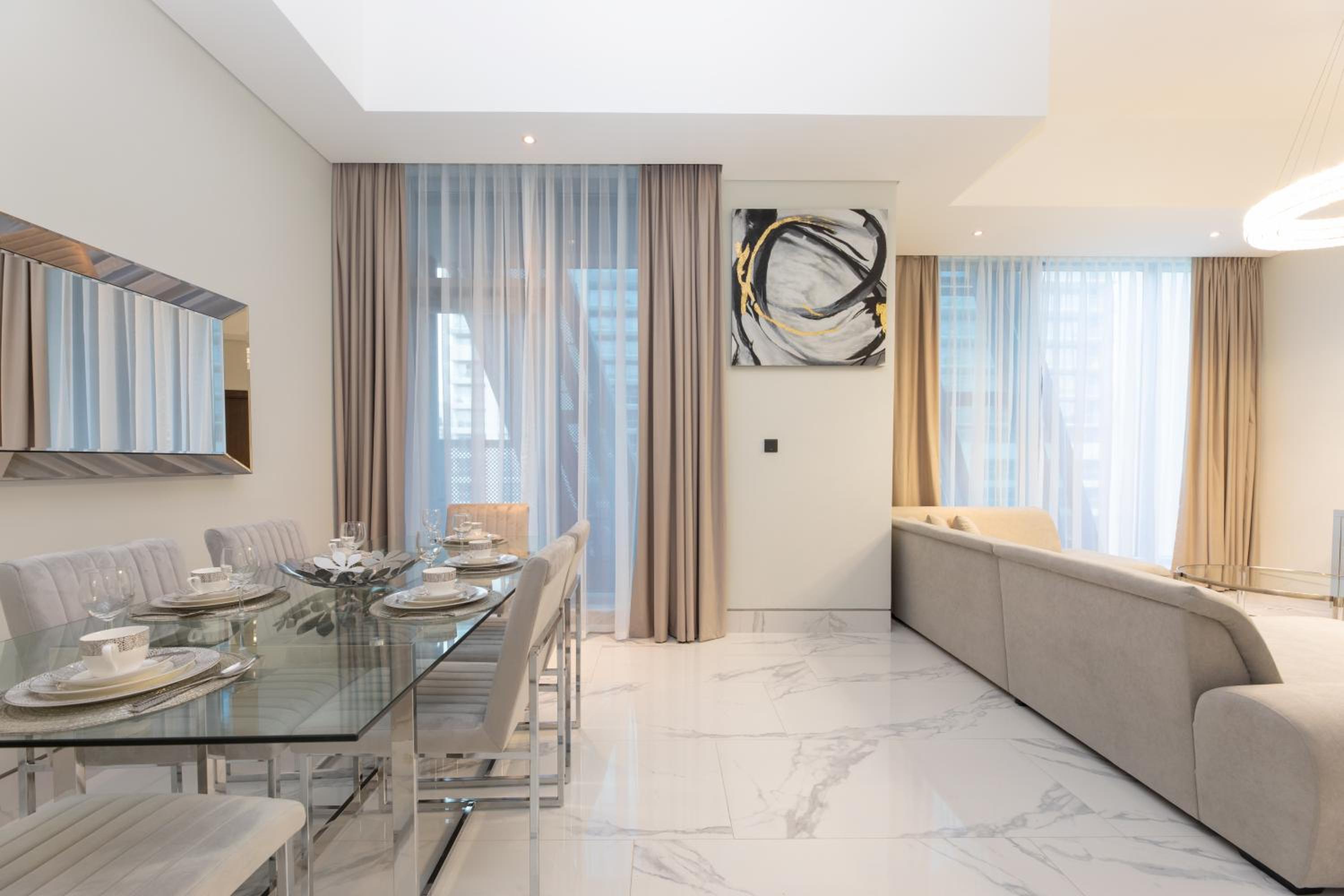 GLOBALSTAY J One Tower Apartments at Pearl of UAE