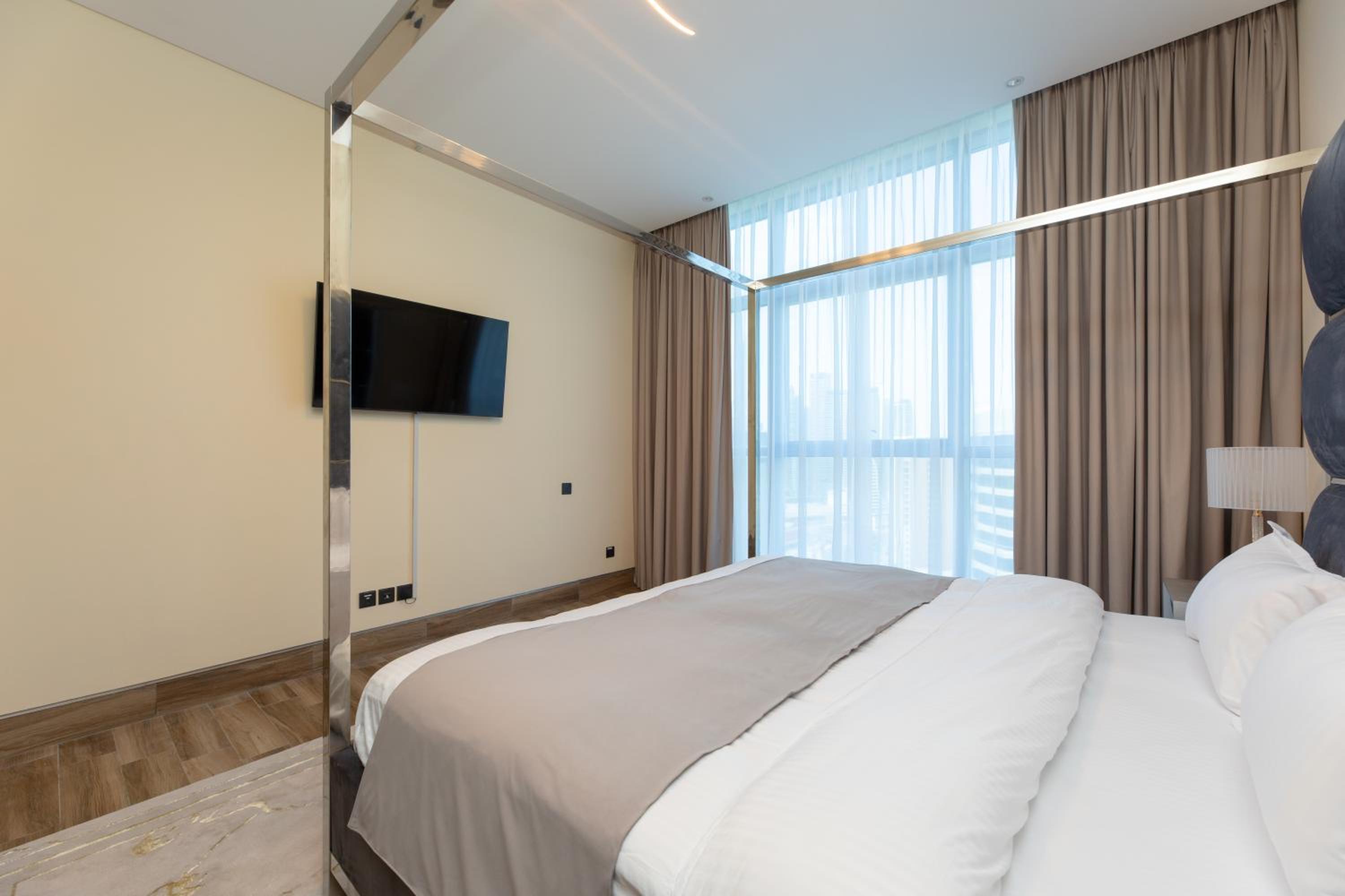 GLOBALSTAY J One Tower Apartments at Pearl of UAE