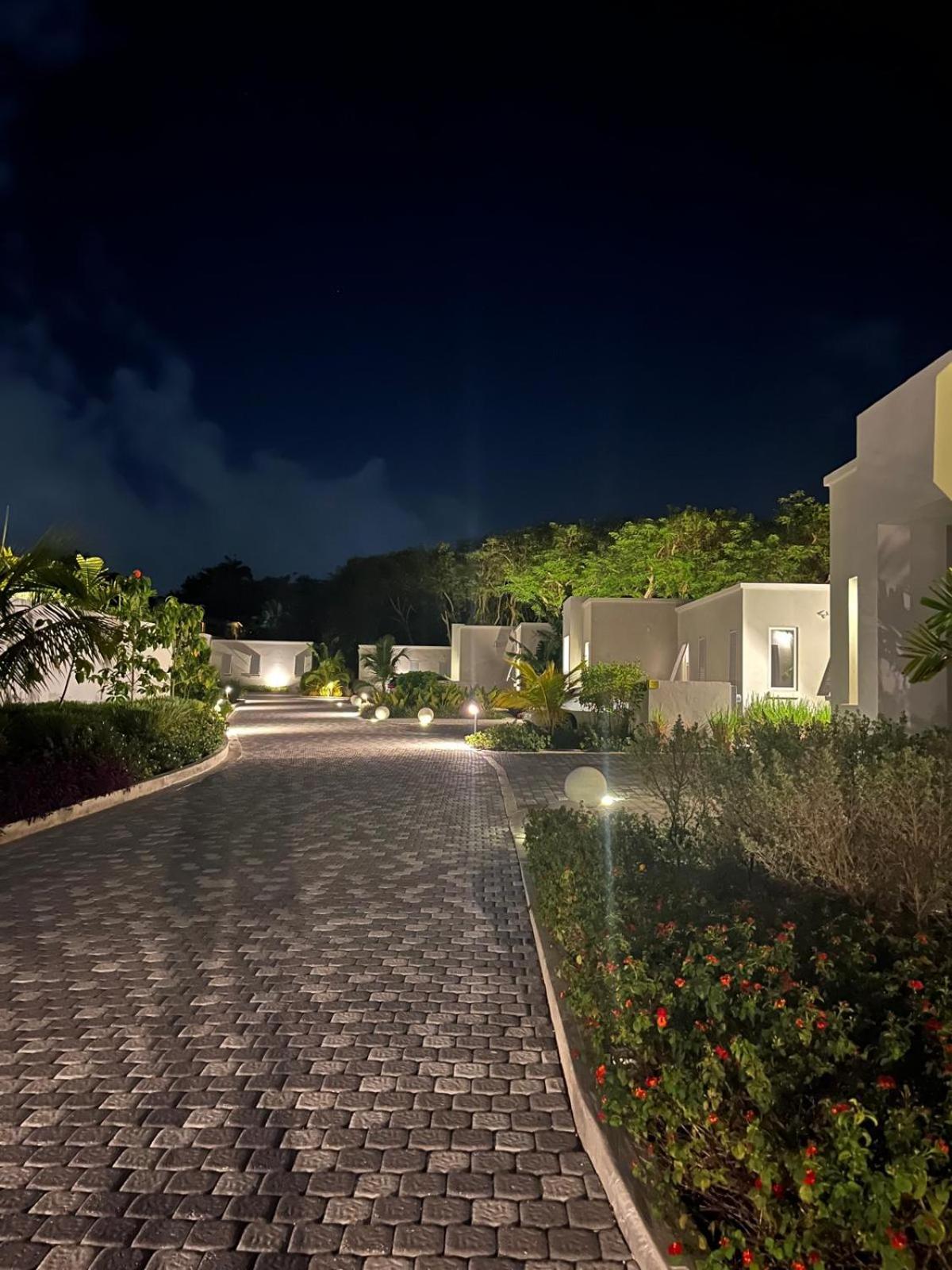 Colourful Serene 3BR Luxury Villa at Porters Place