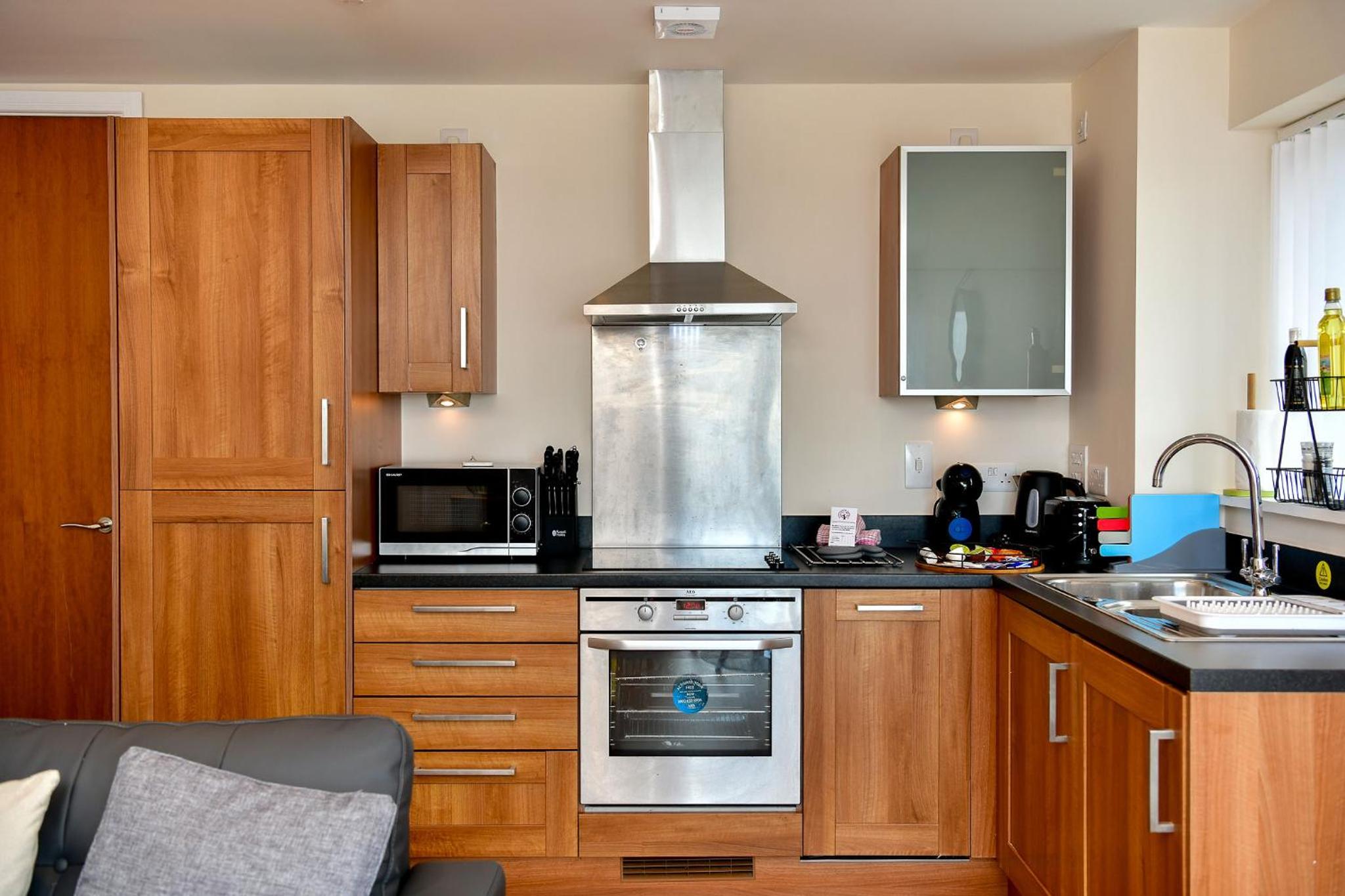 Just Stay Wales - Meridian Bay Beachfront Apartment with Private Secure Parking view 5