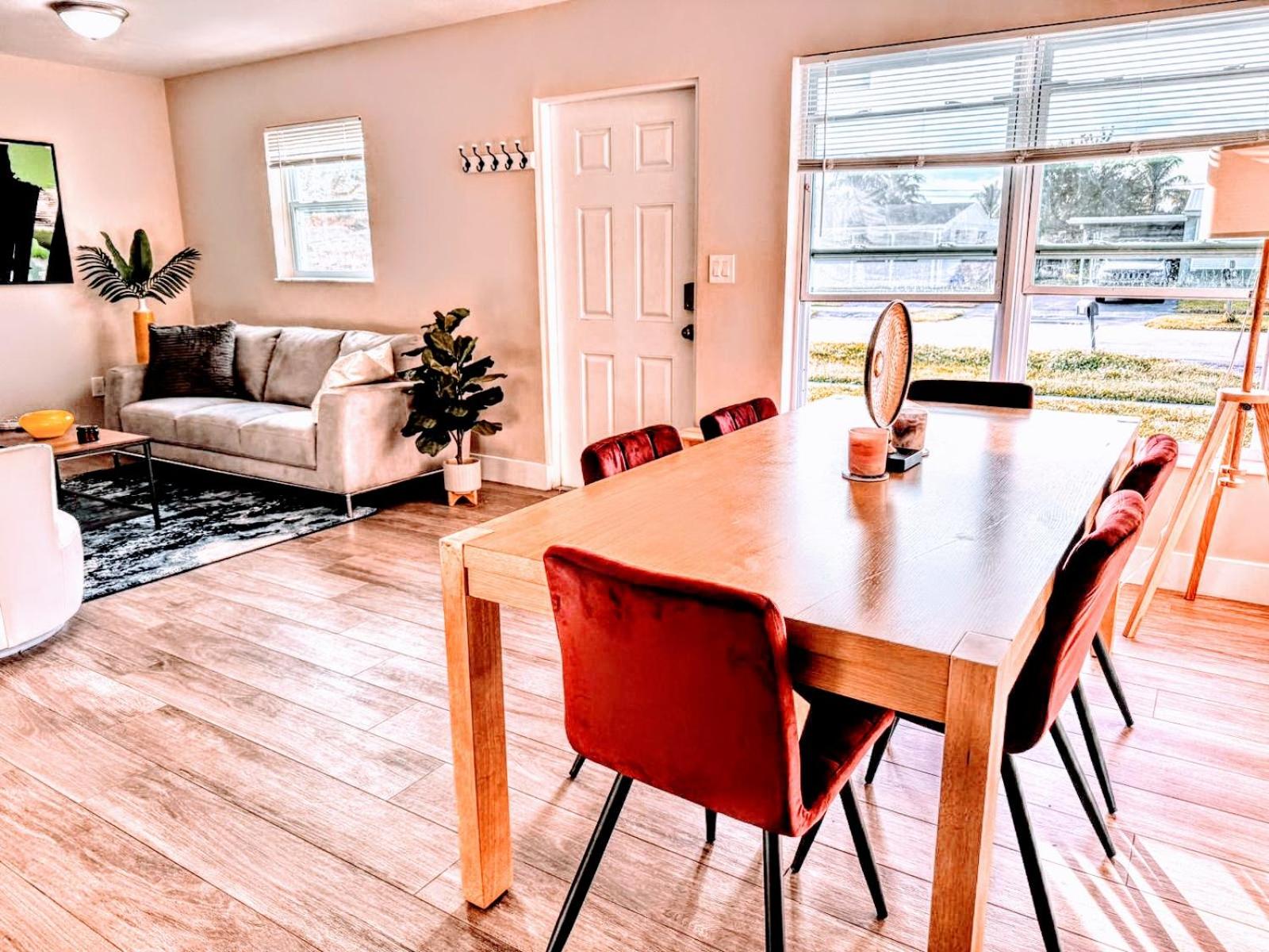 SH Unlimited West Palm Gardens - Property Image 6