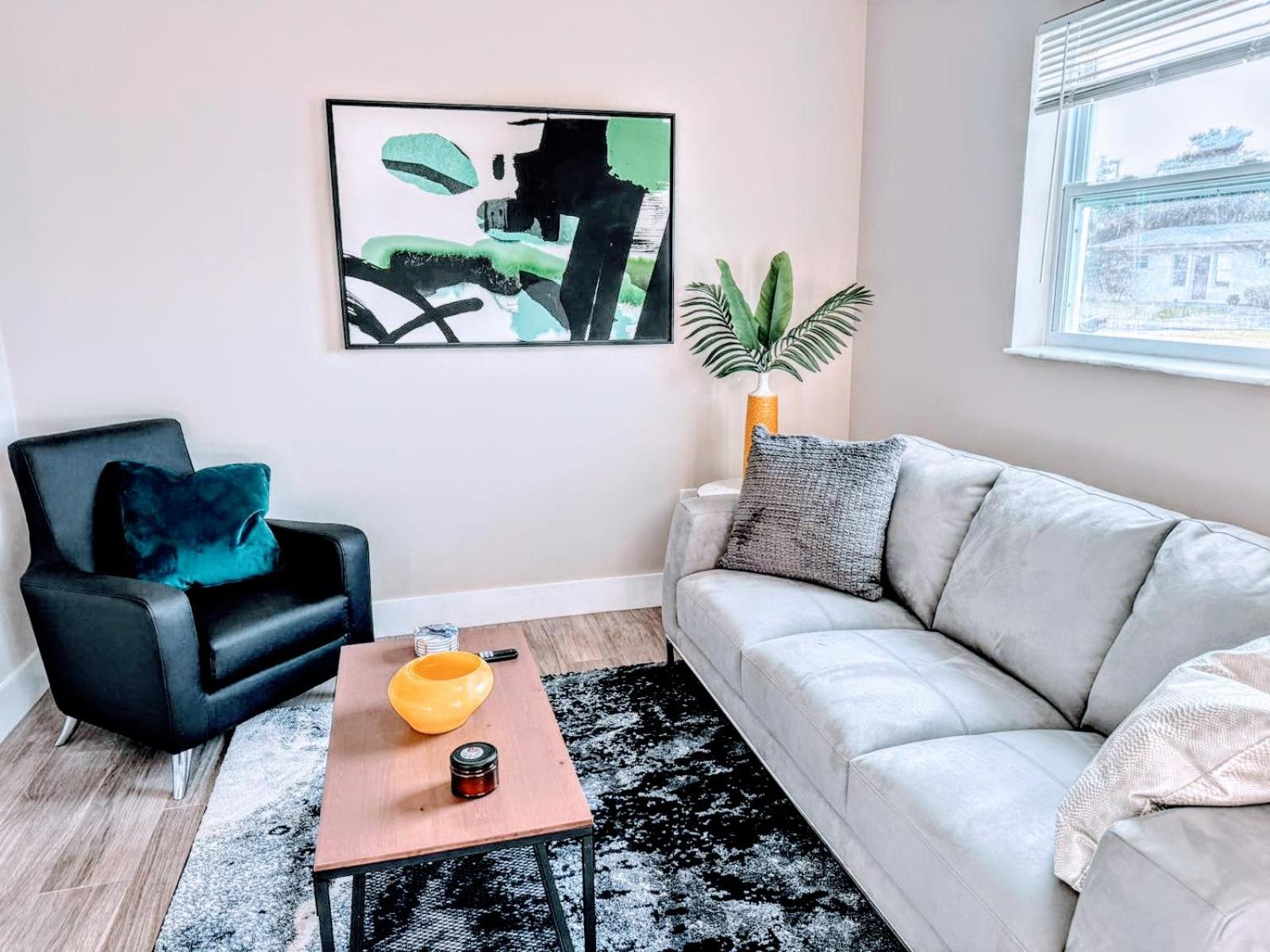 SH Unlimited West Palm Gardens - Property Image 3