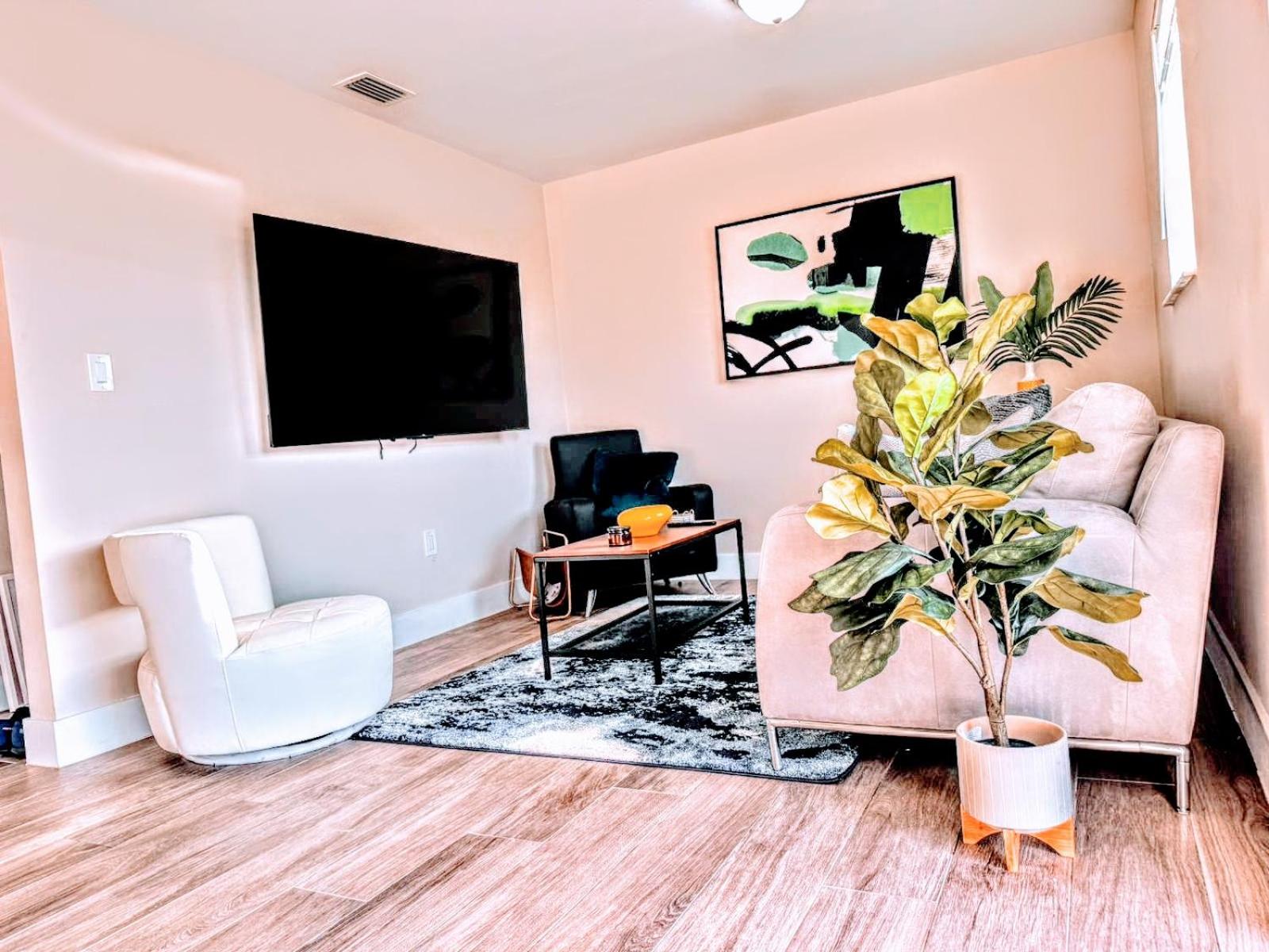 SH Unlimited West Palm Gardens - Property Image 14