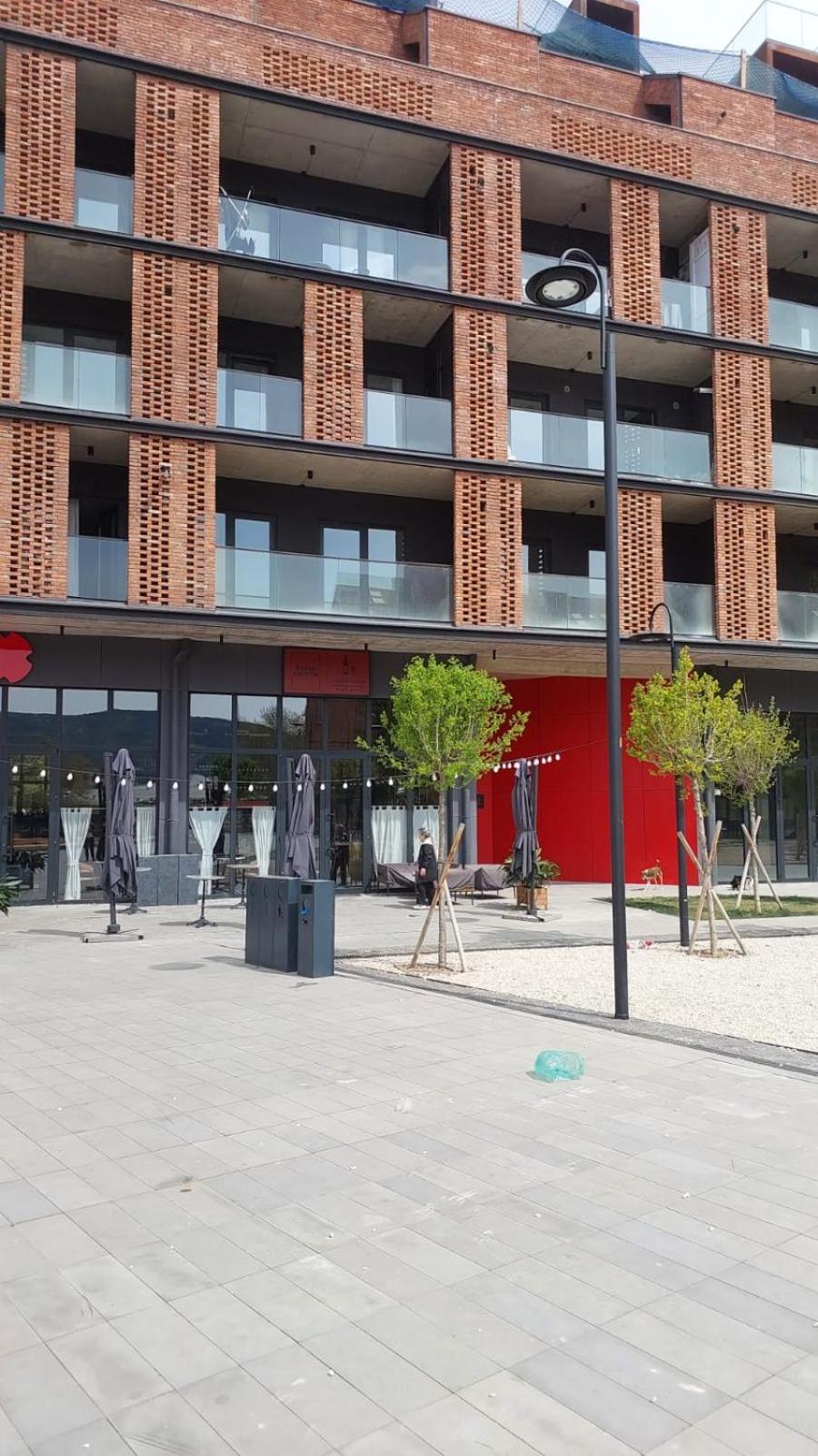 Brand new 1BR Top Moedani