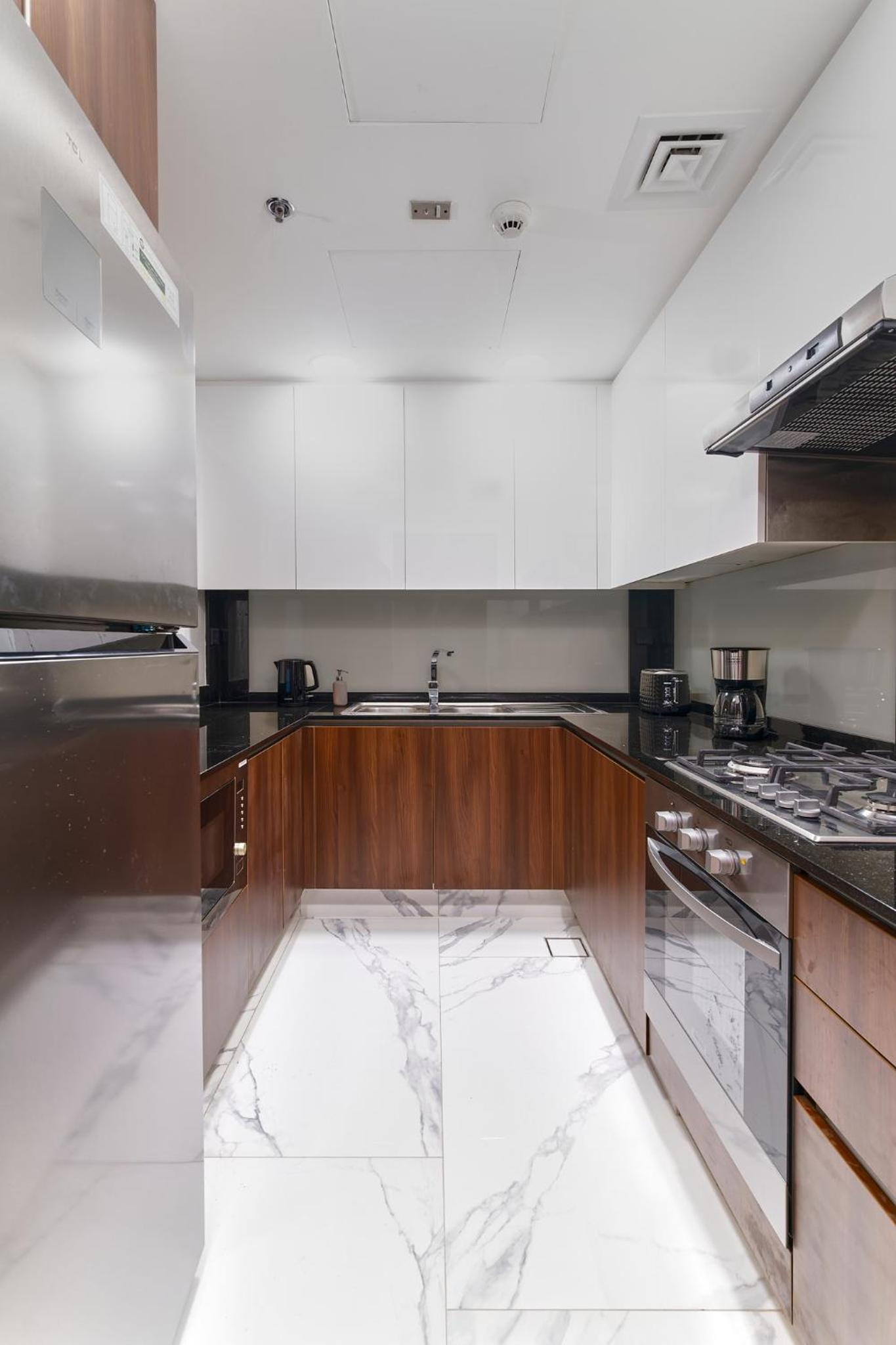 GLOBALSTAY J One Tower Apartments at Pearl of UAE