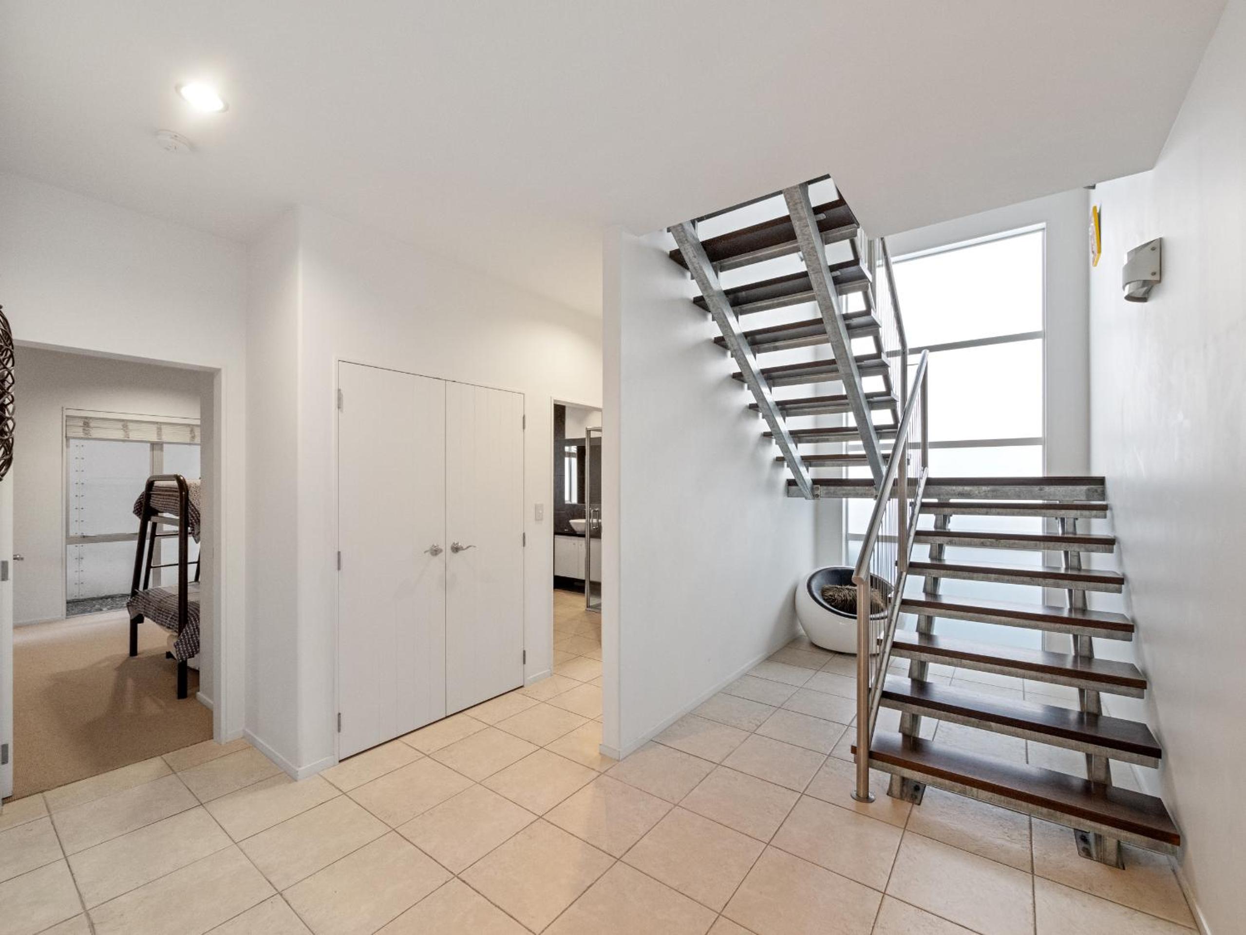 Oceanbreeze Oasis - Mt Maunganui Holiday Home