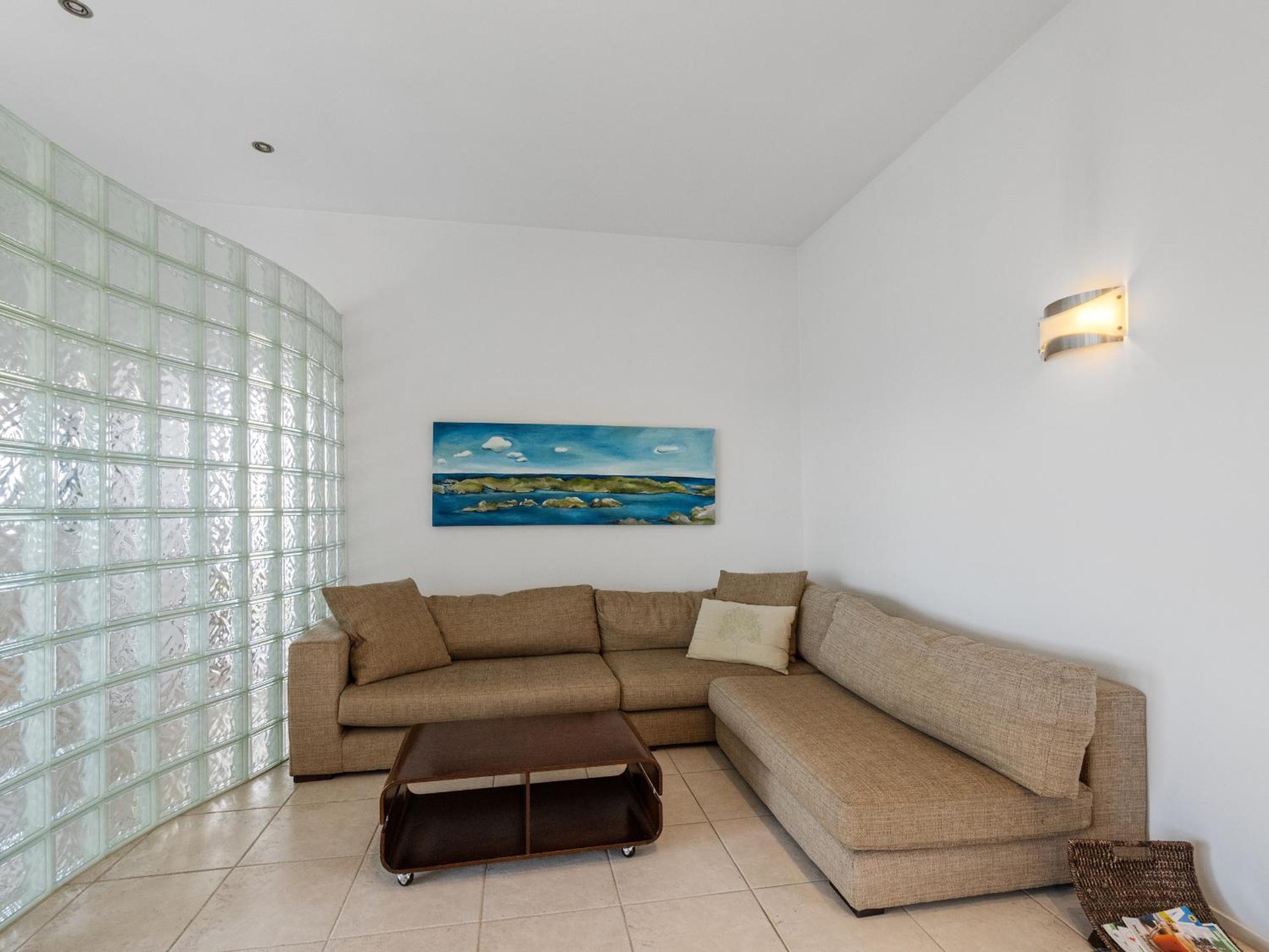 Oceanbreeze Oasis - Mt Maunganui Holiday Home