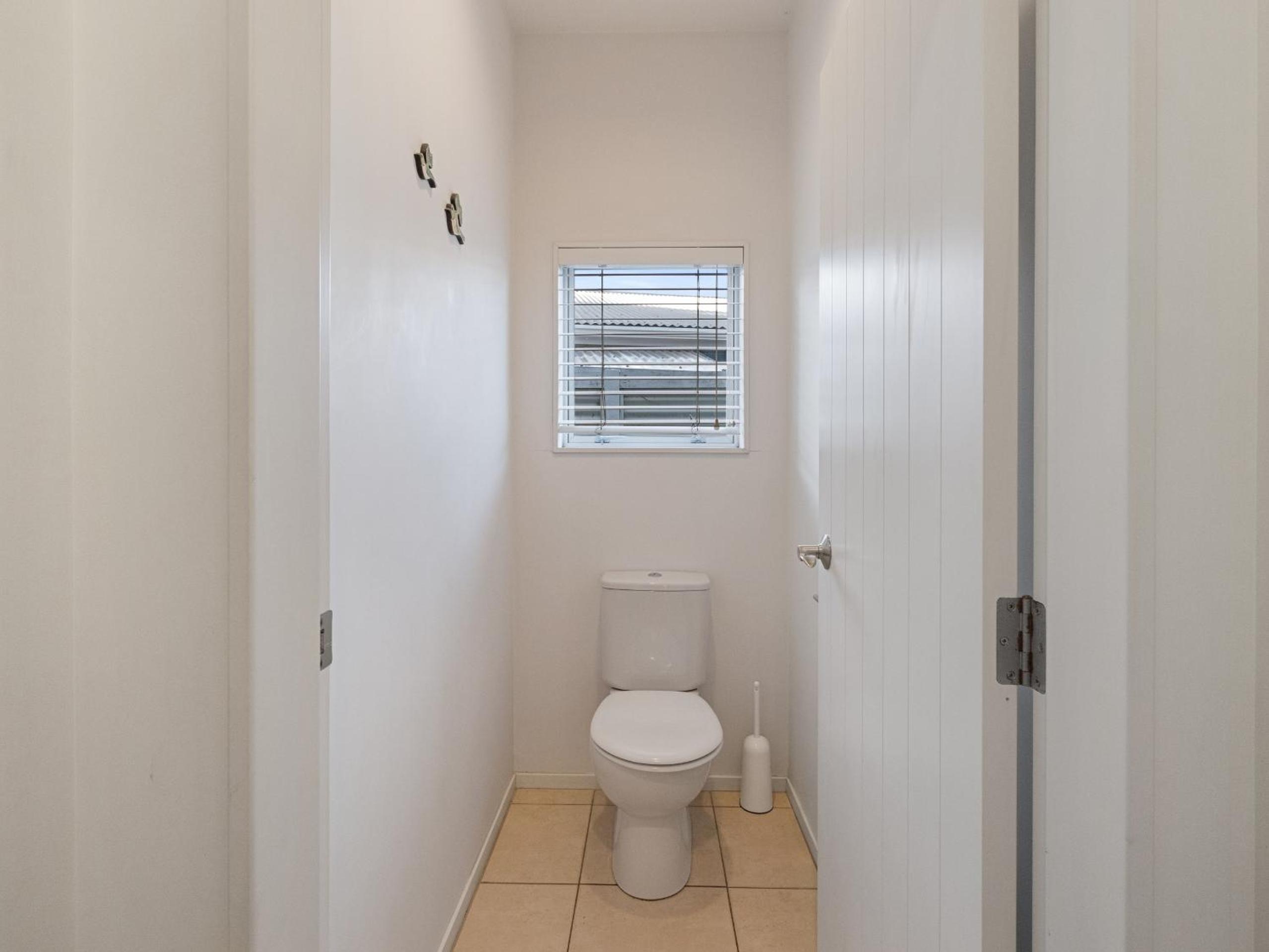 Oceanbreeze Oasis - Mt Maunganui Holiday Home