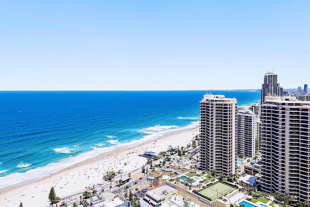 Hilton- Luxury Sky Ocean Lv27 Large Apartment