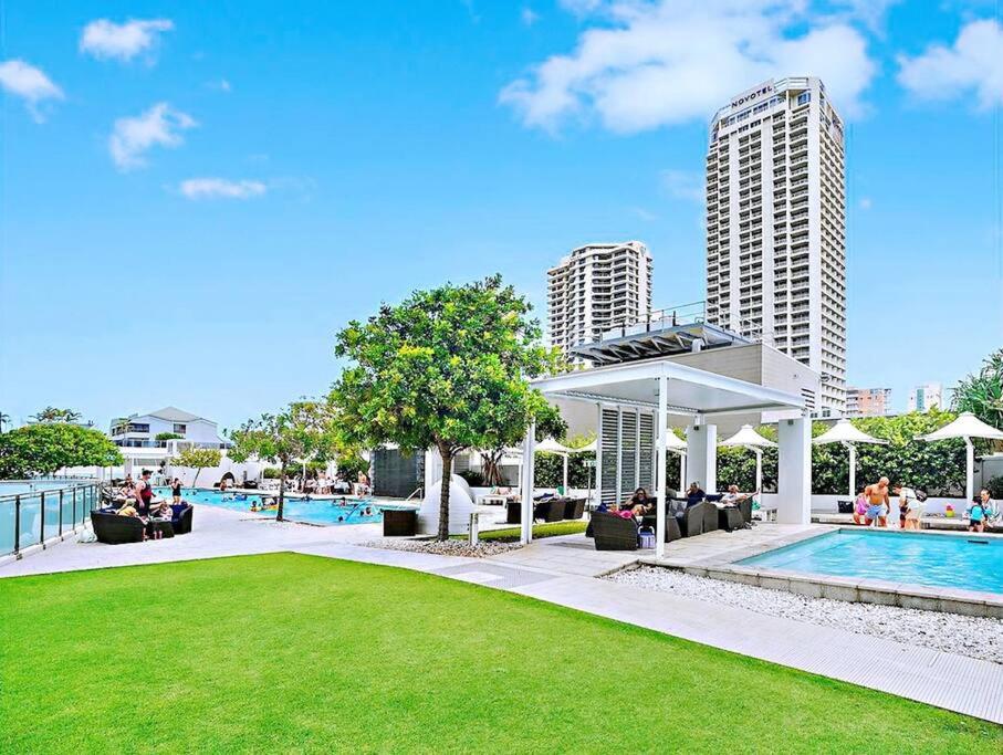 Hilton- Luxury Sky Ocean Lv27 Large Apartment