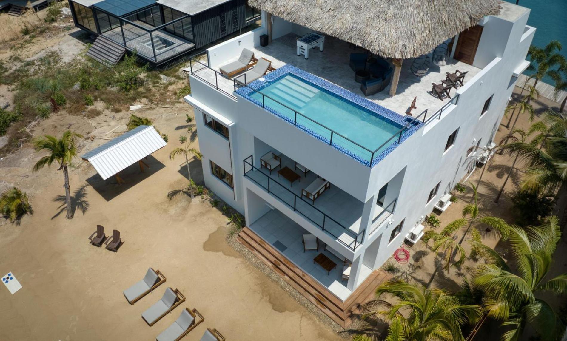 Island Breeze Villa - 5 Bedroom Private Island Villa w Pool