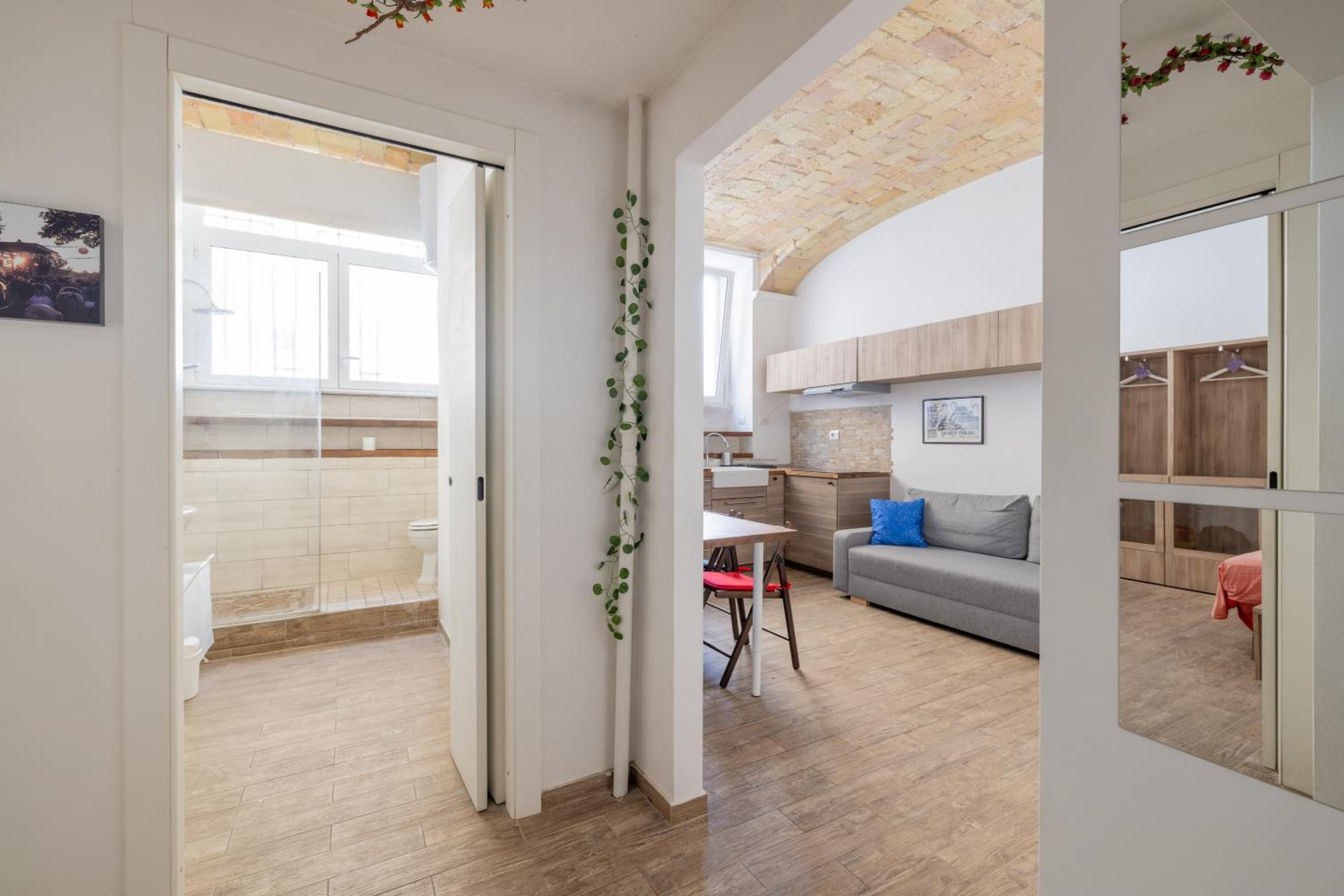 CASA ELENA, Testaccio