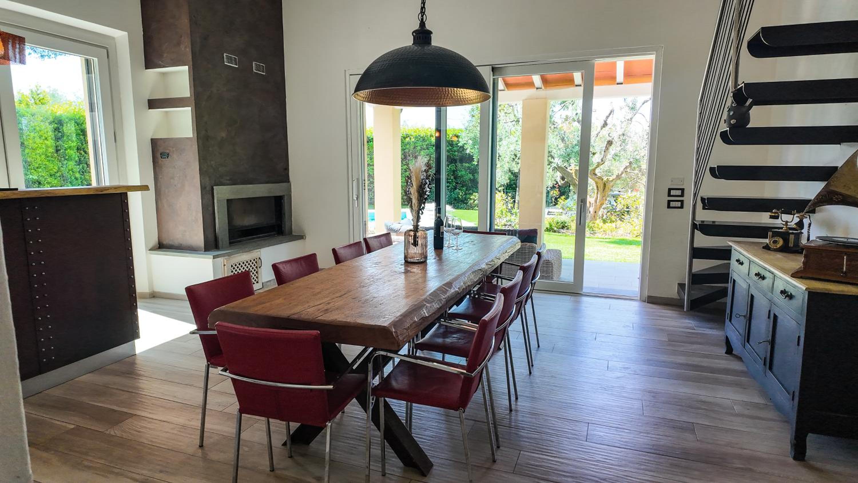 dining