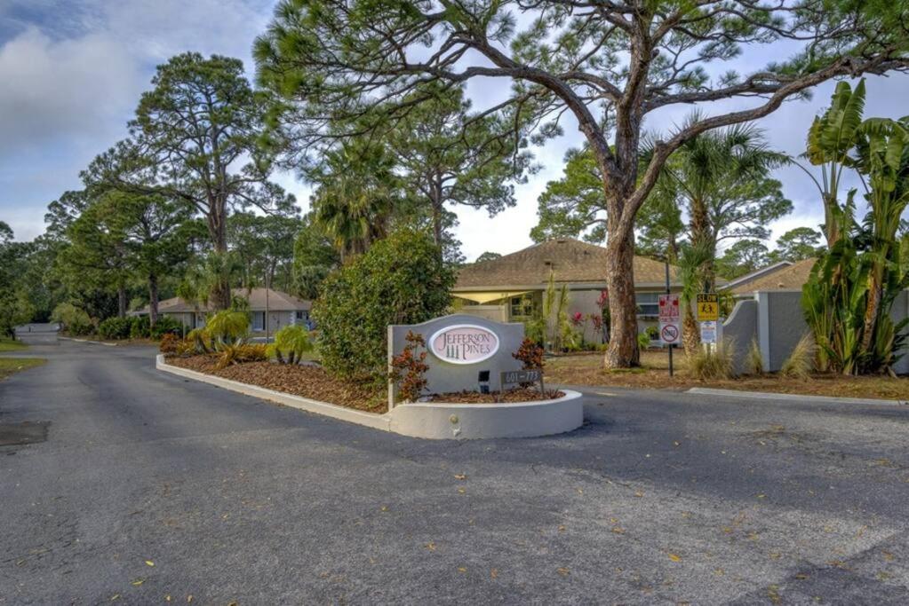 Sand Dollar 755 view 5