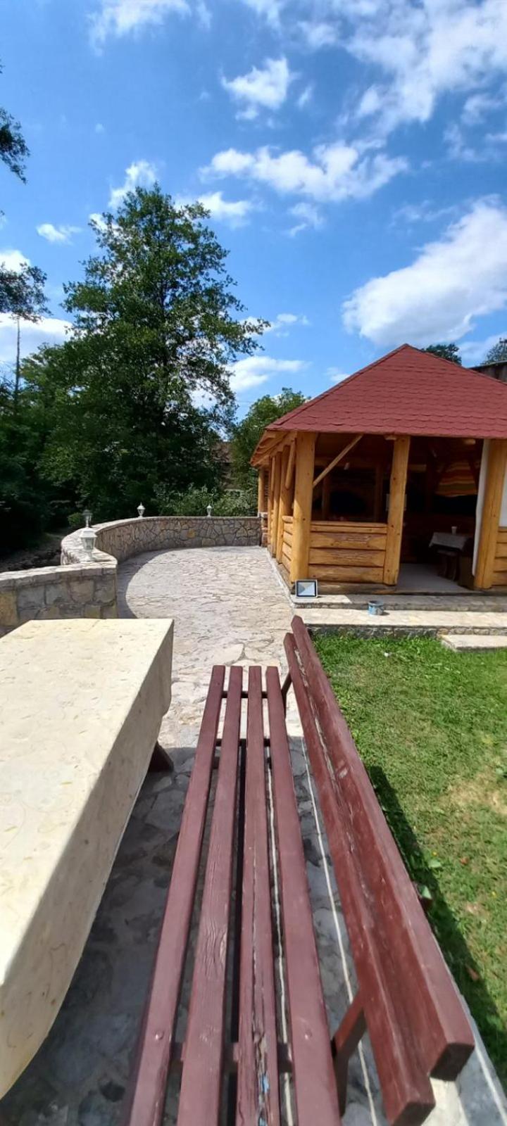 Porodična kuca
