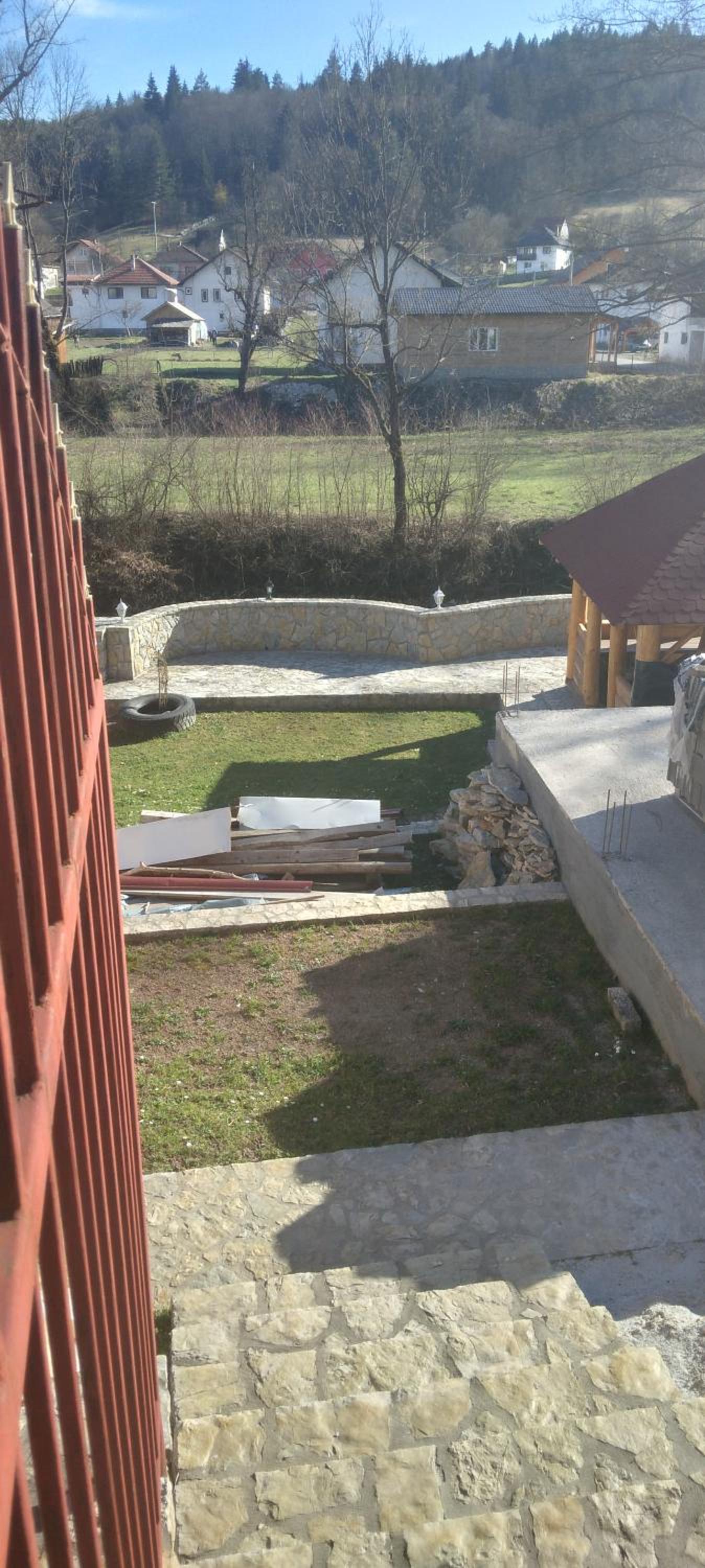 Porodična kuca