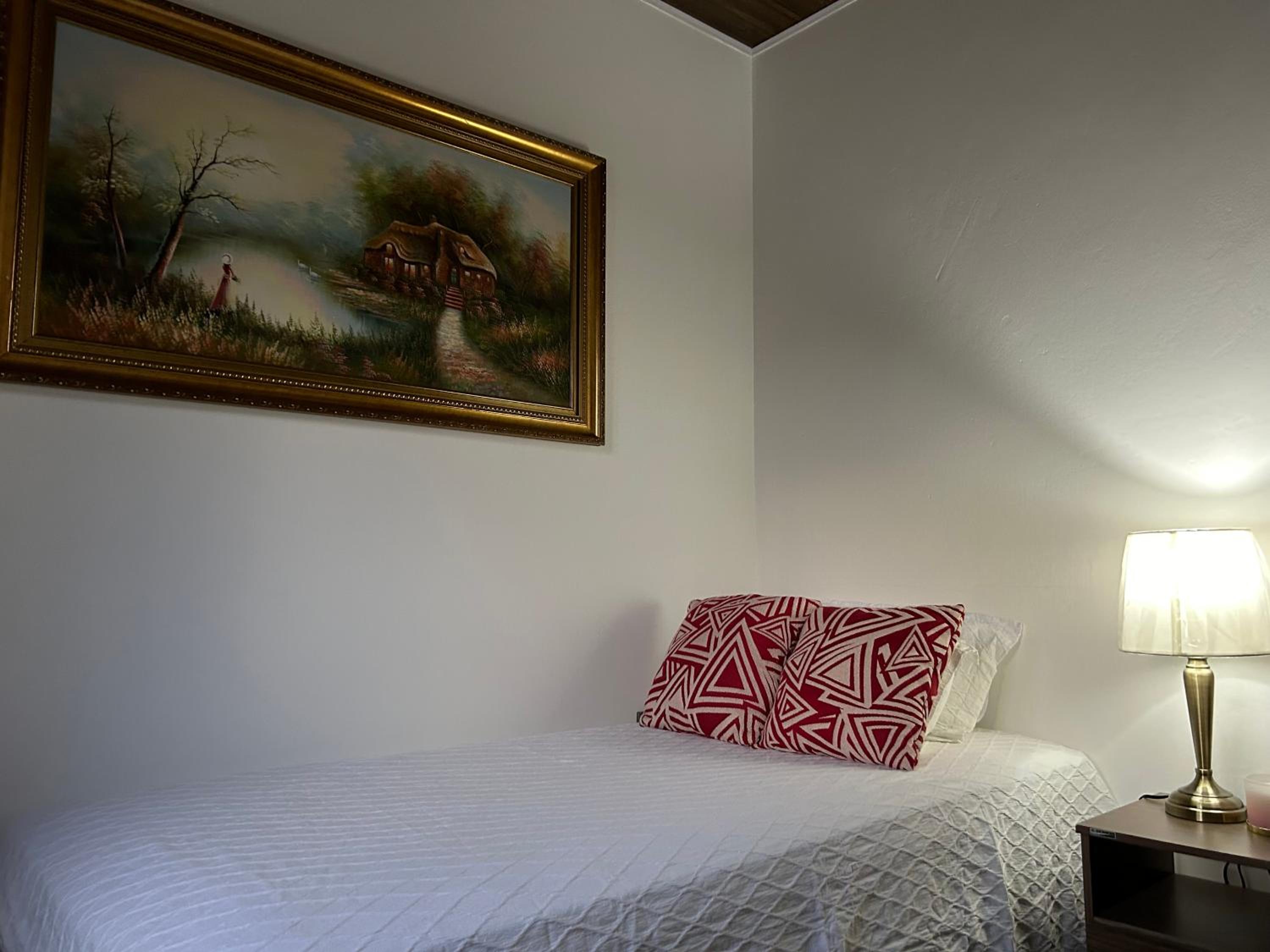La casa de la H, entre pinos, photo 18