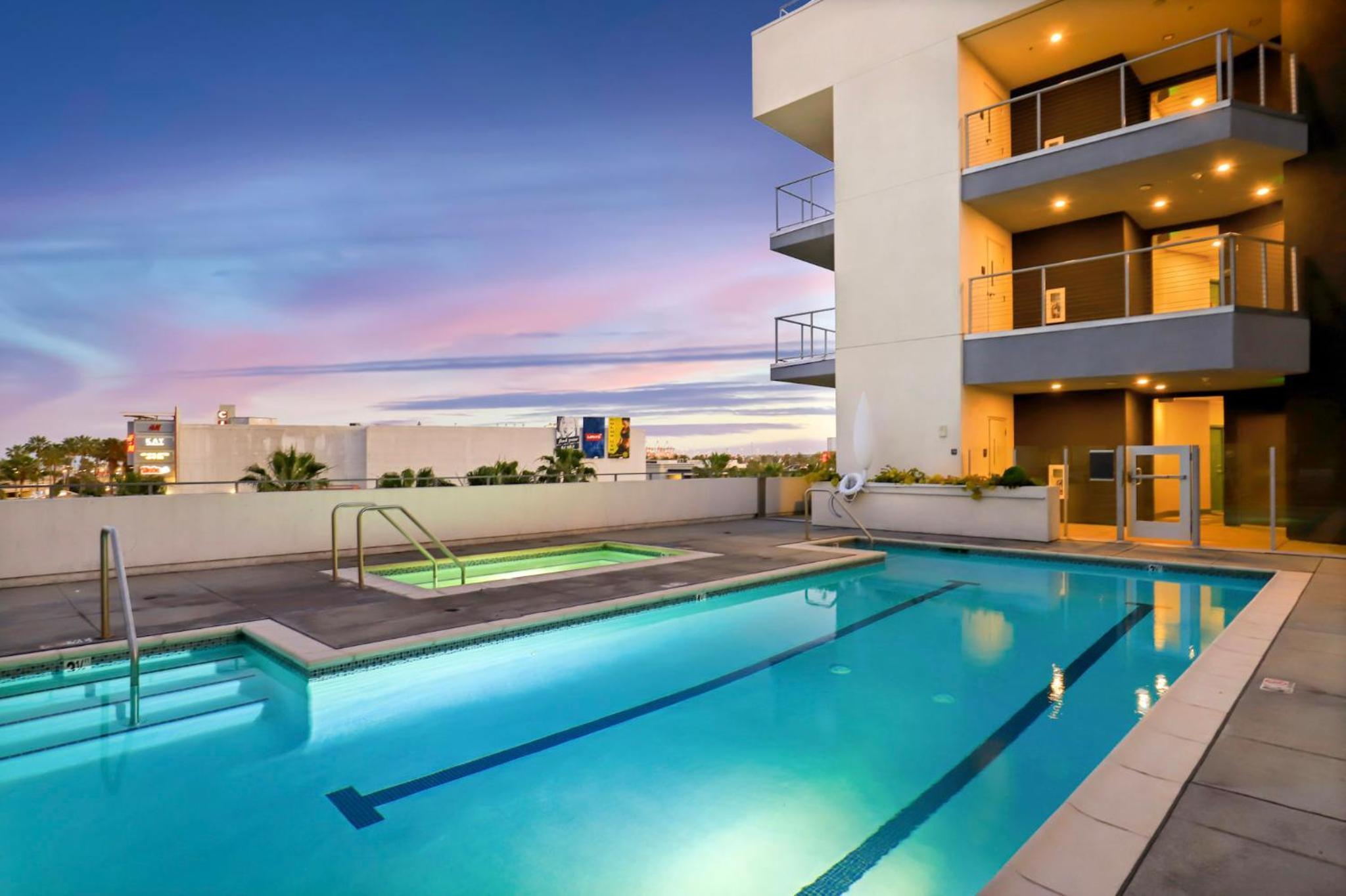 Pike Luxury Living view 4