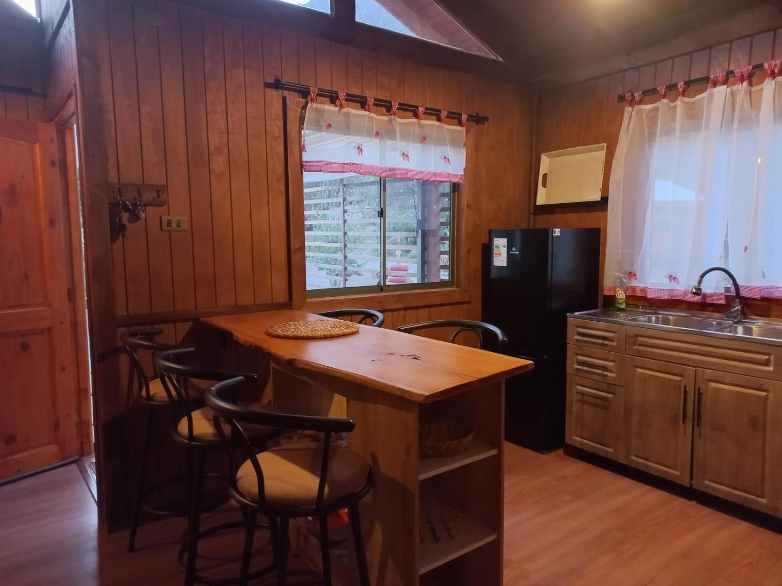 Casa Puente con Tinaja privada en Rivadavia