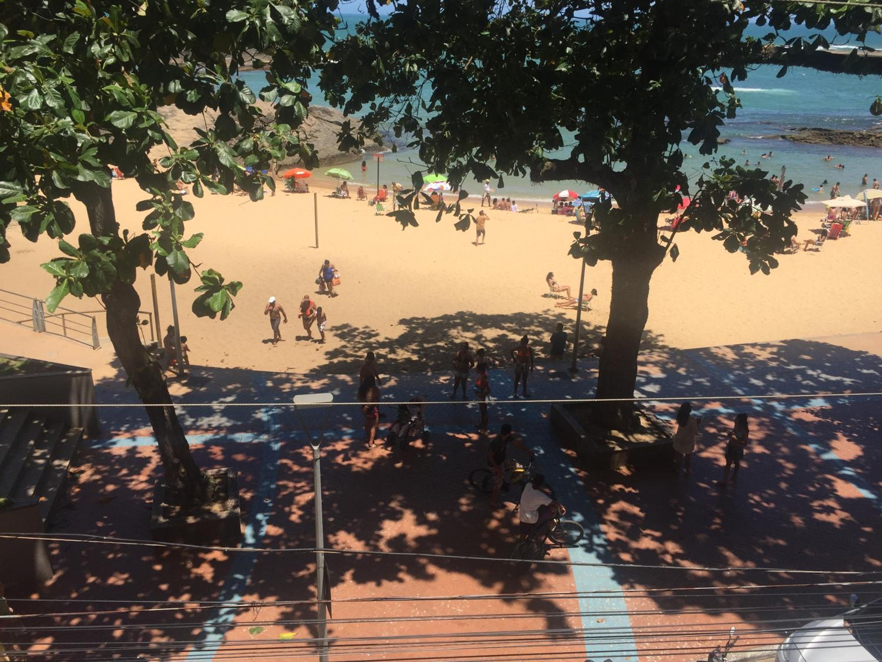 Beira mar da Praia das Castanheiras