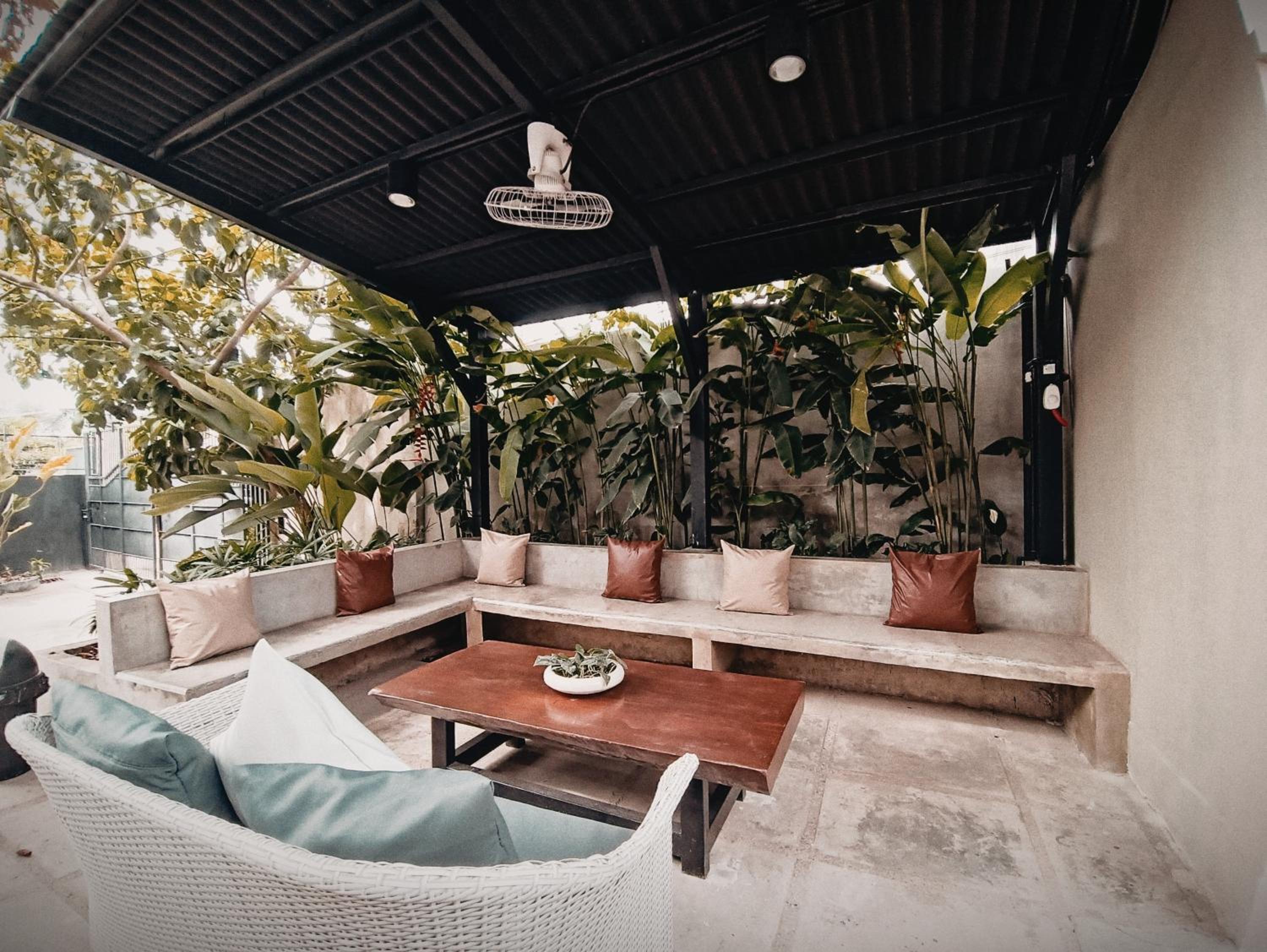 lounge