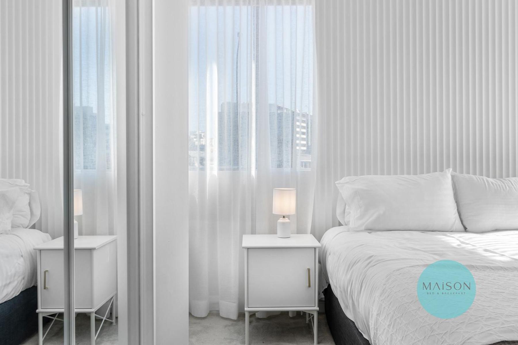 Chic Honeysuckle Apartment