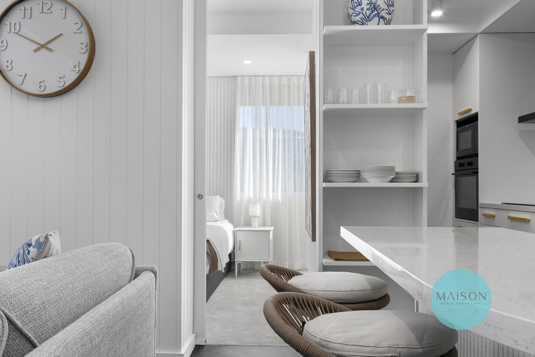 Chic Honeysuckle Apartment